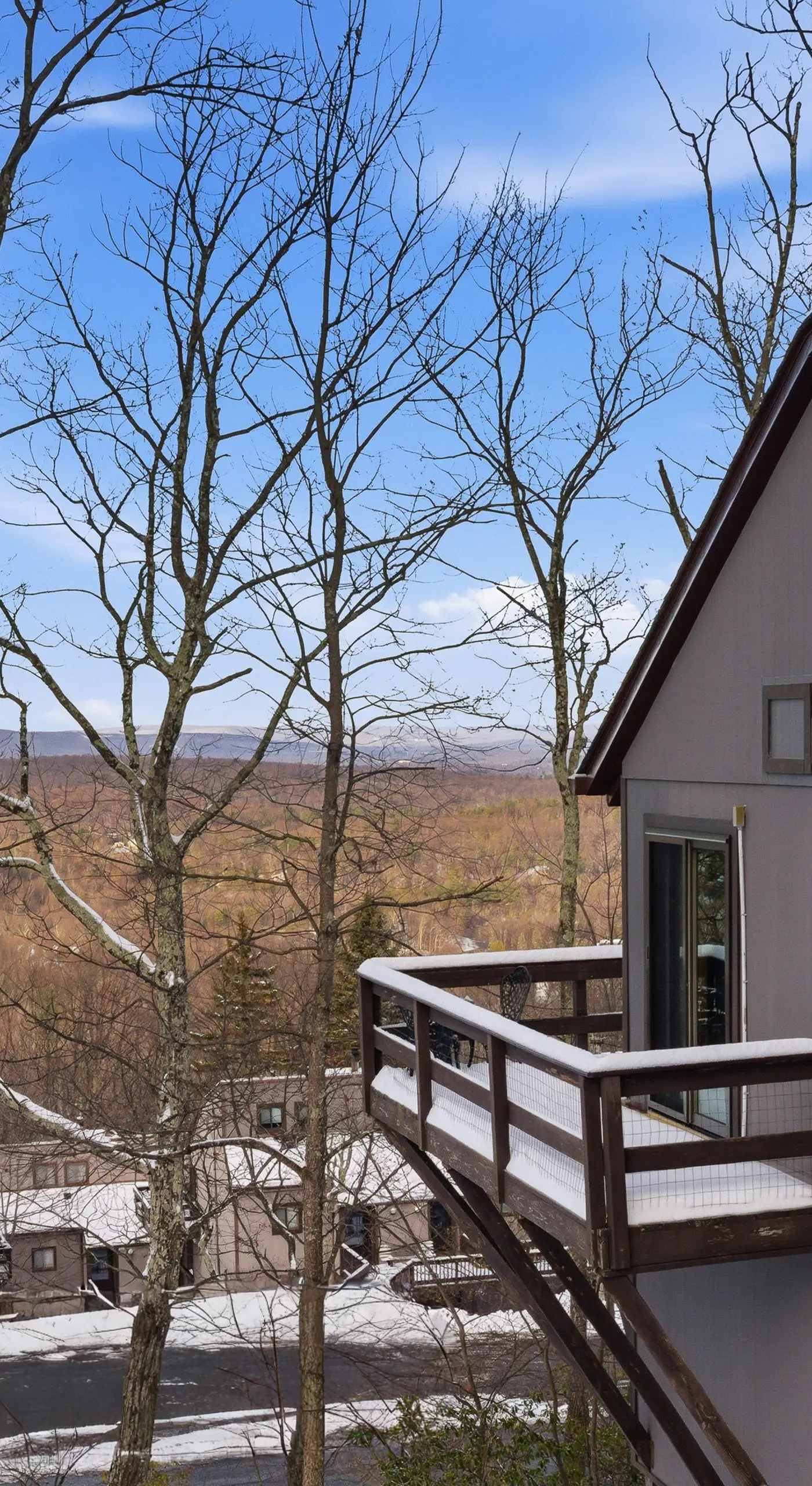 Cozy Camelback, Pocono Retreat w/ Mountain Views!