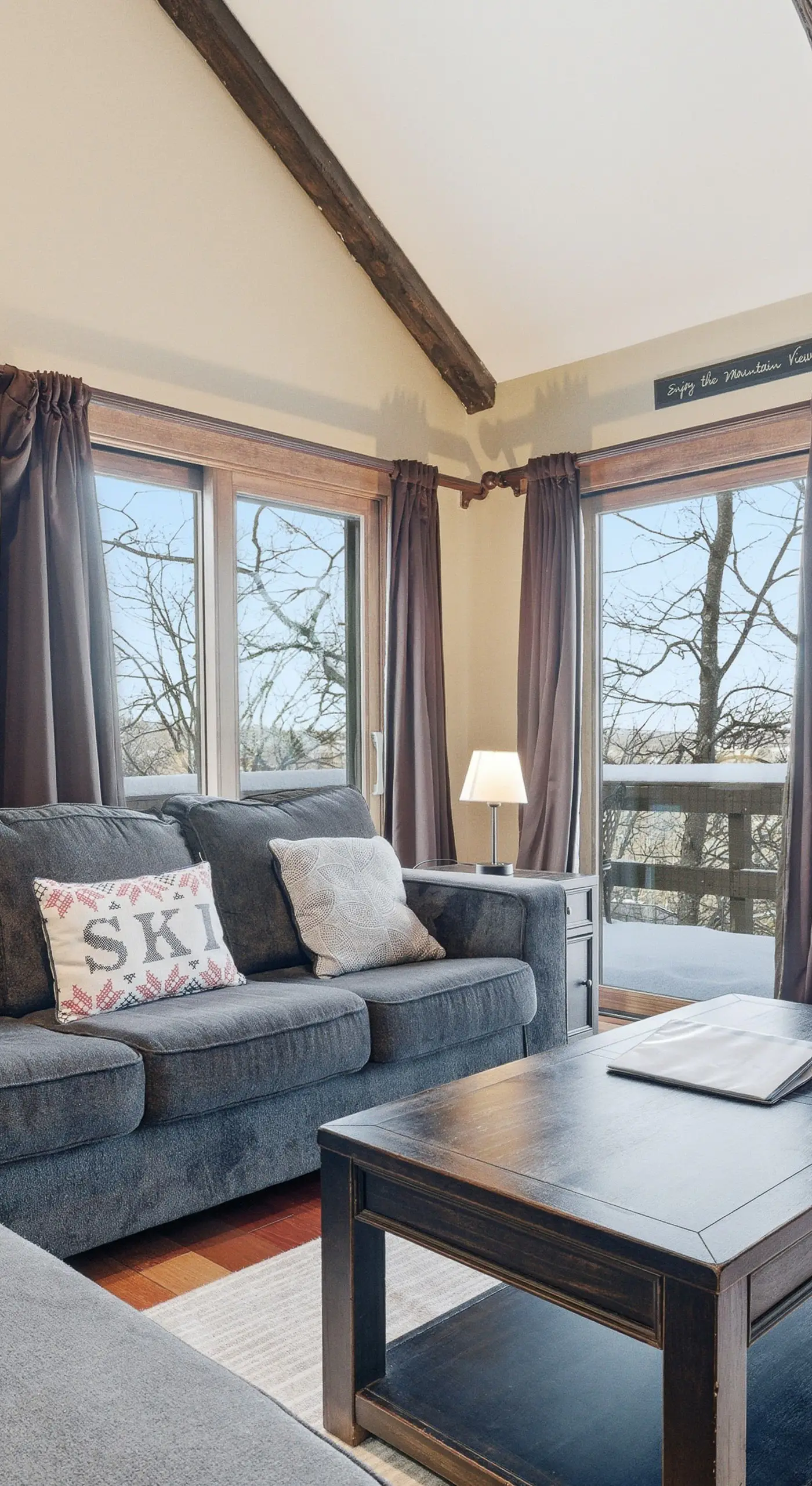 Cozy Camelback, Pocono Retreat w/ Mountain Views!