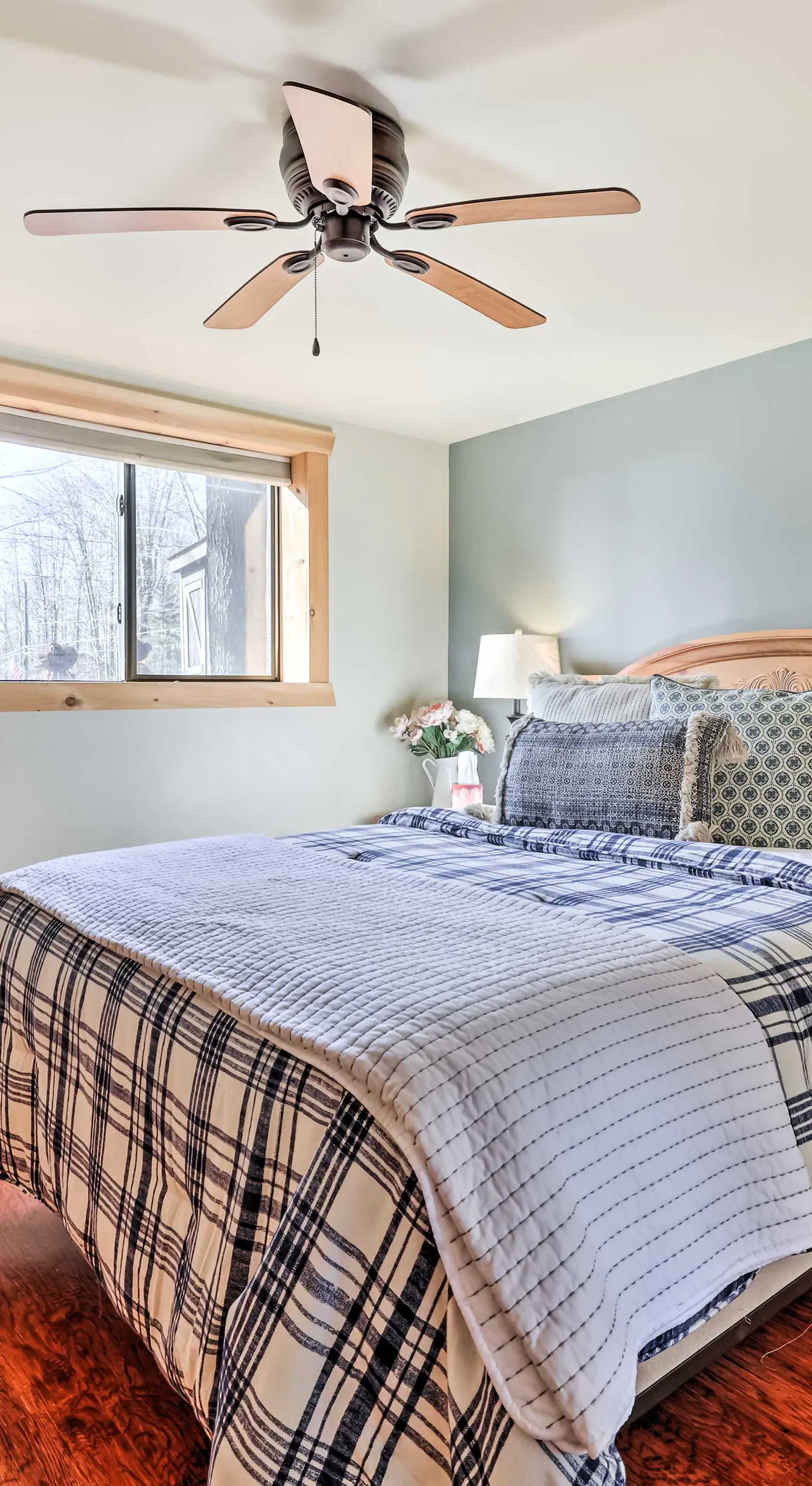 Fire Pit & Grill: 'Woodside Nest' in Pocono Lake!