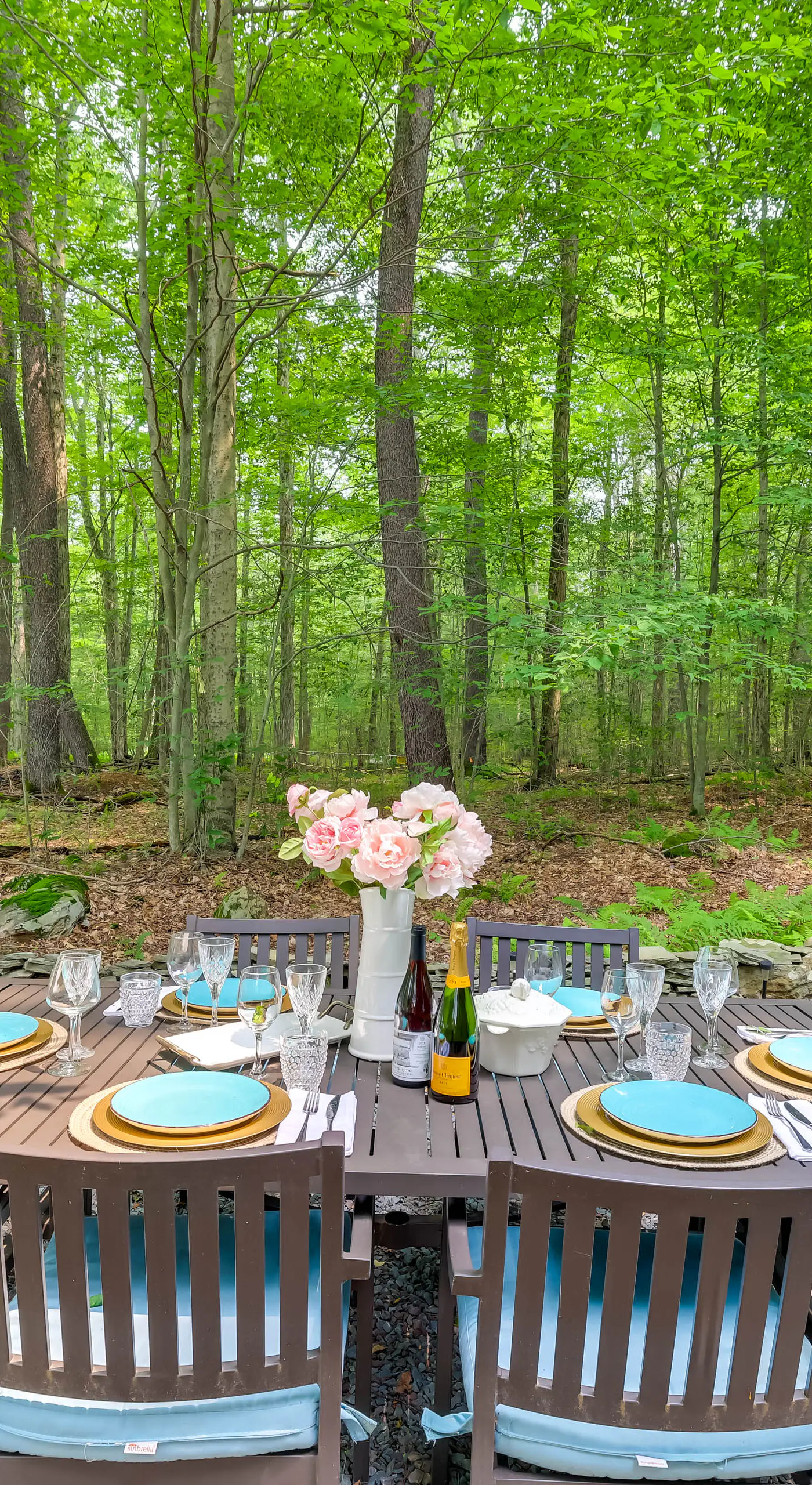 Fire Pit & Grill: 'Woodside Nest' in Pocono Lake!