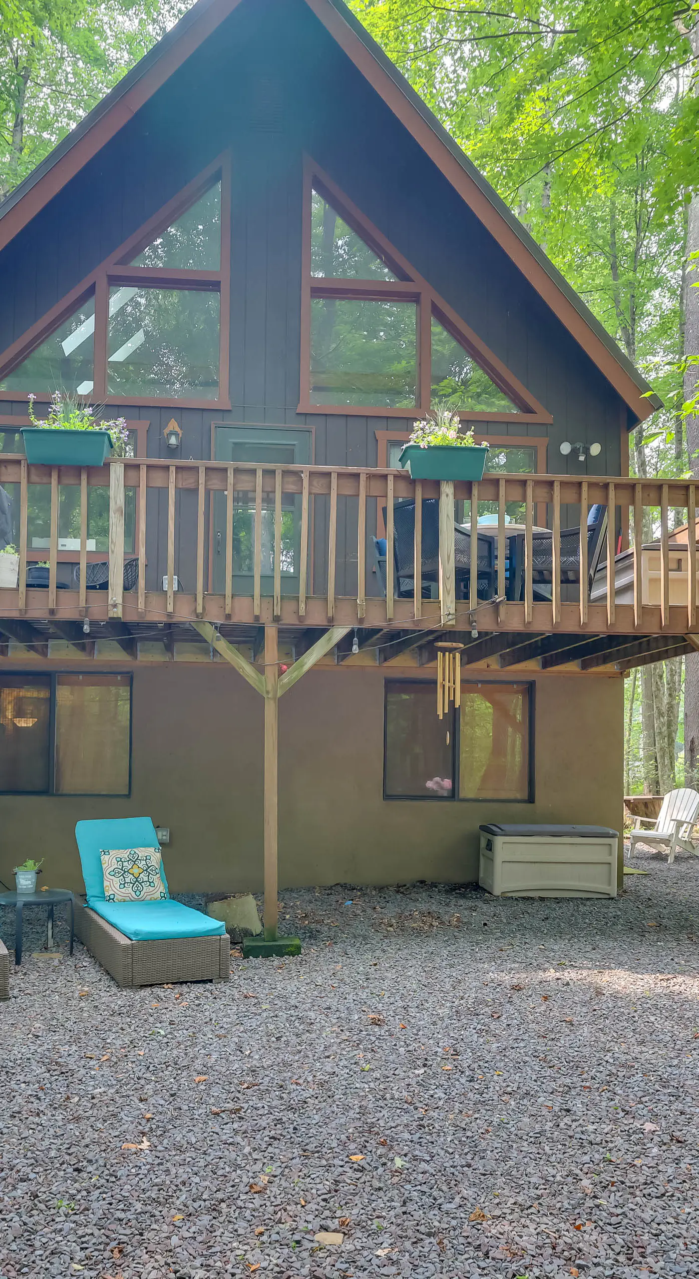 Fire Pit & Grill: 'Woodside Nest' in Pocono Lake!
