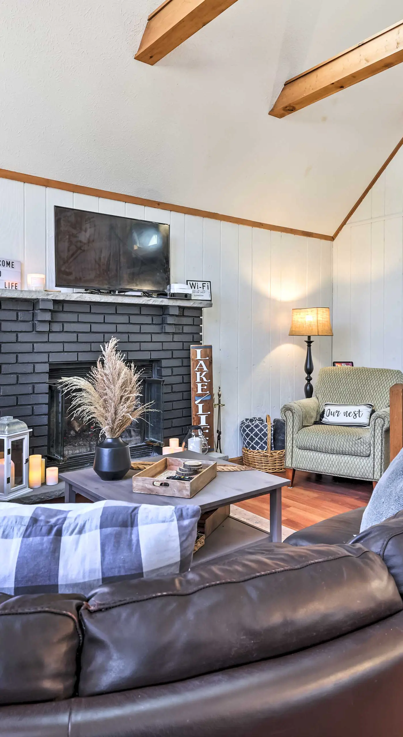 Fire Pit & Grill: 'Woodside Nest' in Pocono Lake!