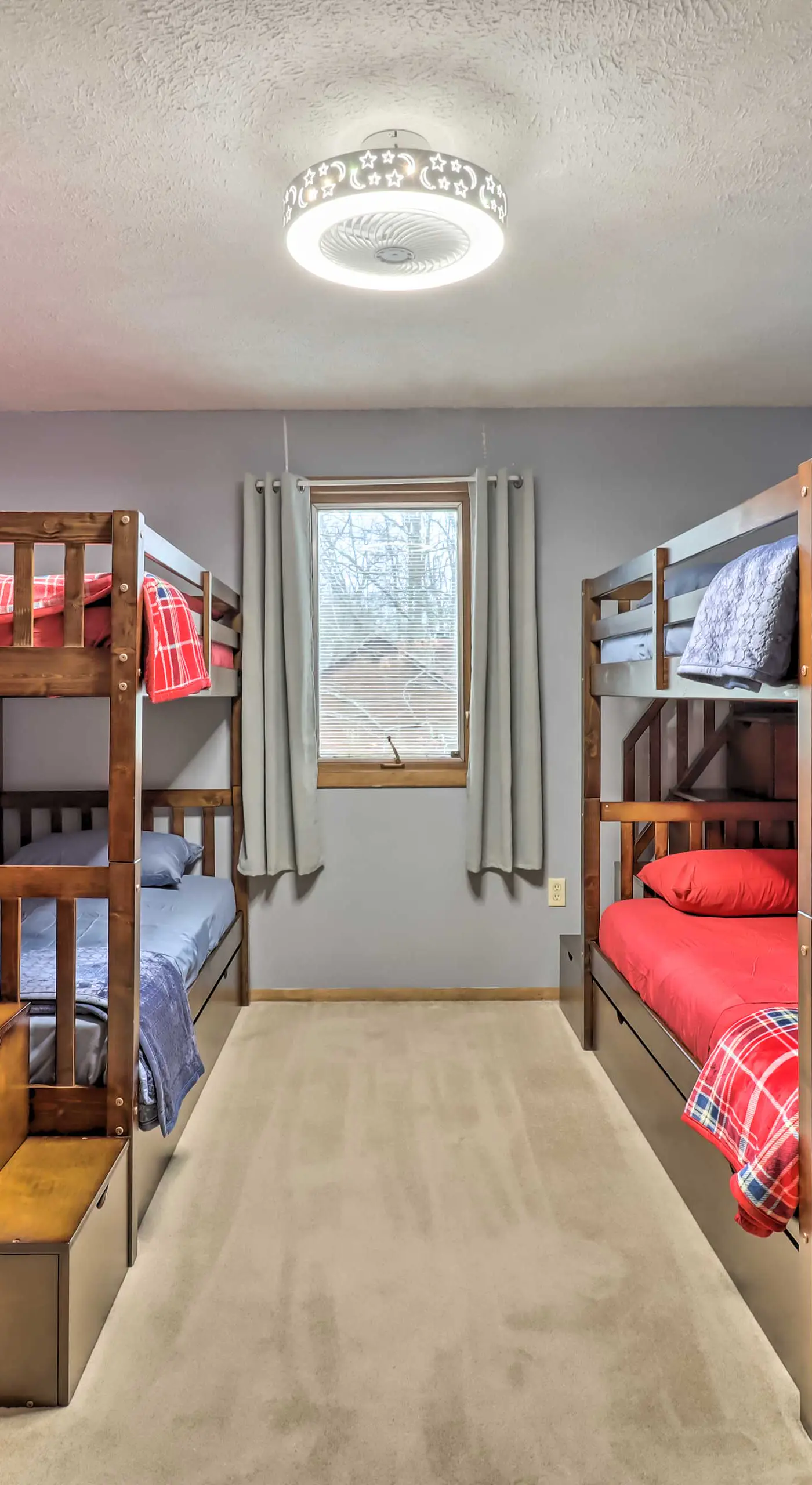 Near Big Boulder Mtn: Cabin w/ Furnished Deck