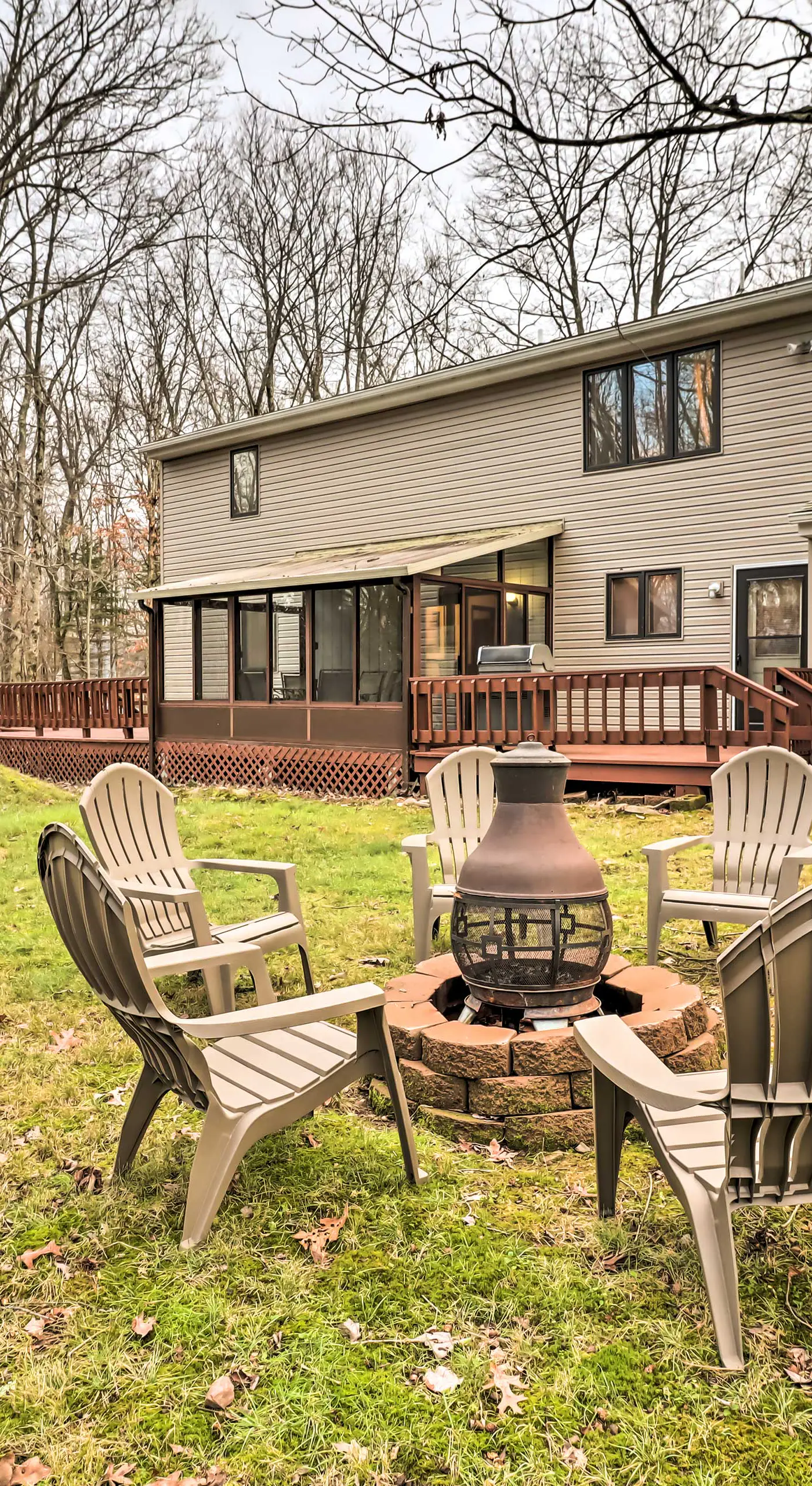 Near Big Boulder Mtn: Cabin w/ Furnished Deck