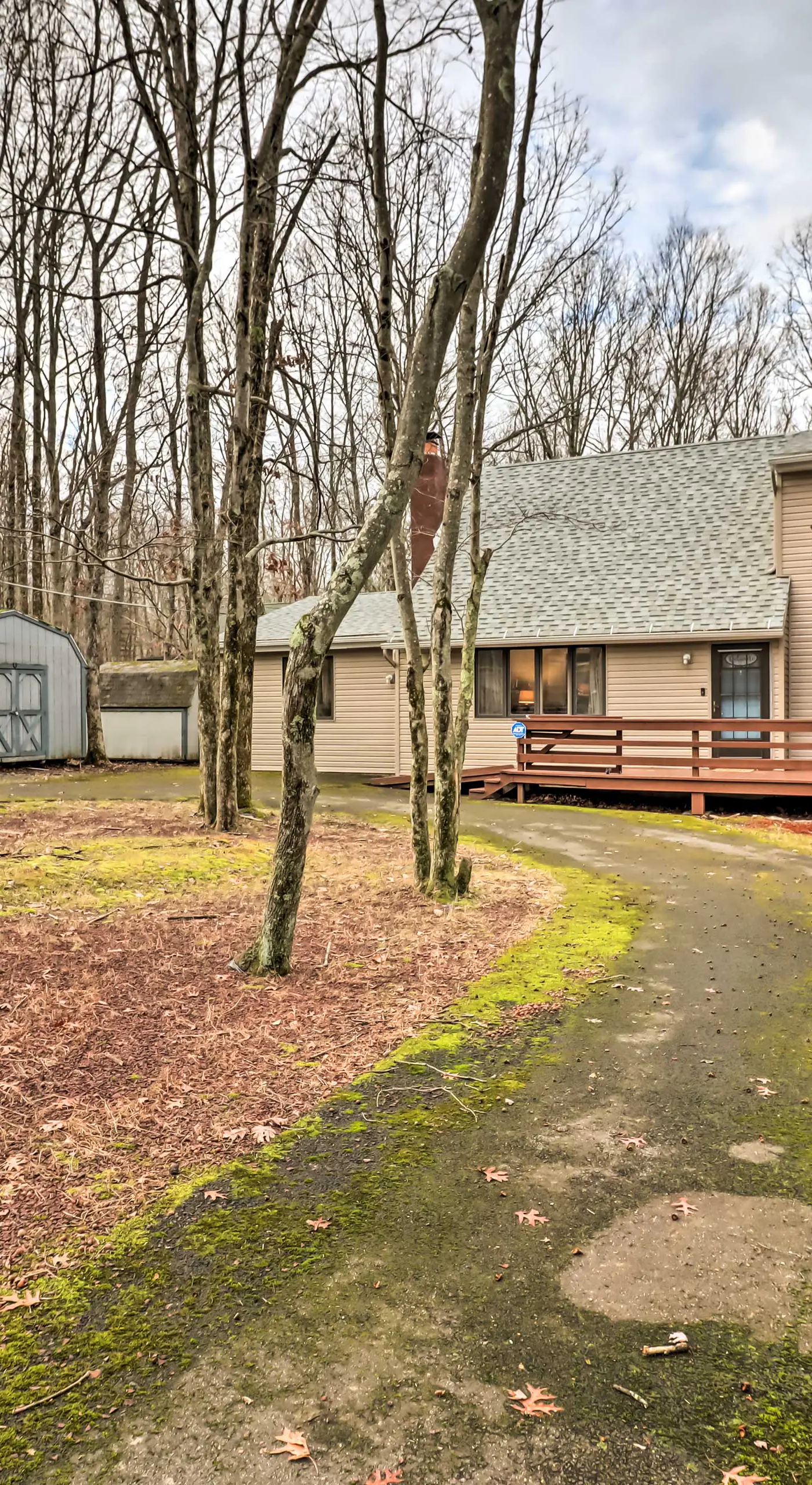 Near Big Boulder Mtn: Cabin w/ Furnished Deck