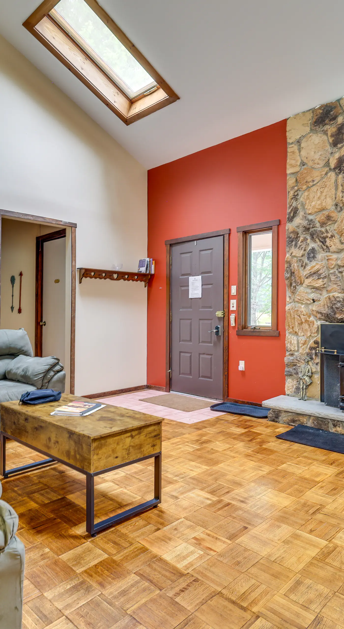 Peaceful Wooded Retreat at Lake Wallenpaupack!