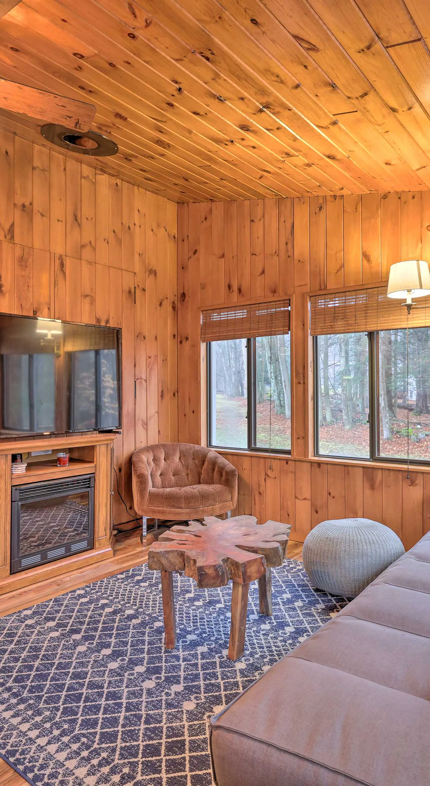 Peaceful Wooded Retreat at Lake Wallenpaupack!