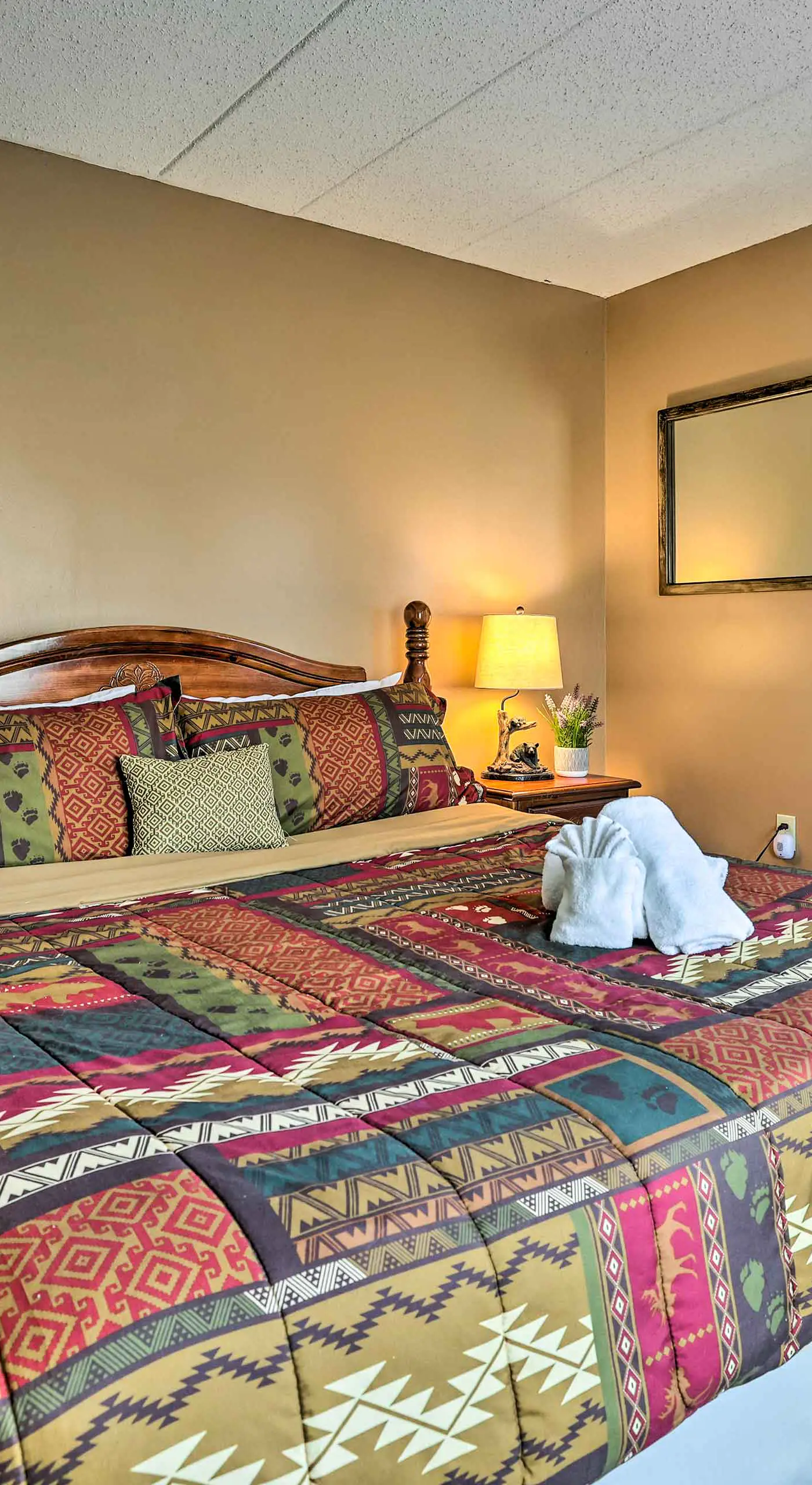 Steps to Shore: Scenic Big Boulder Lake Condo!