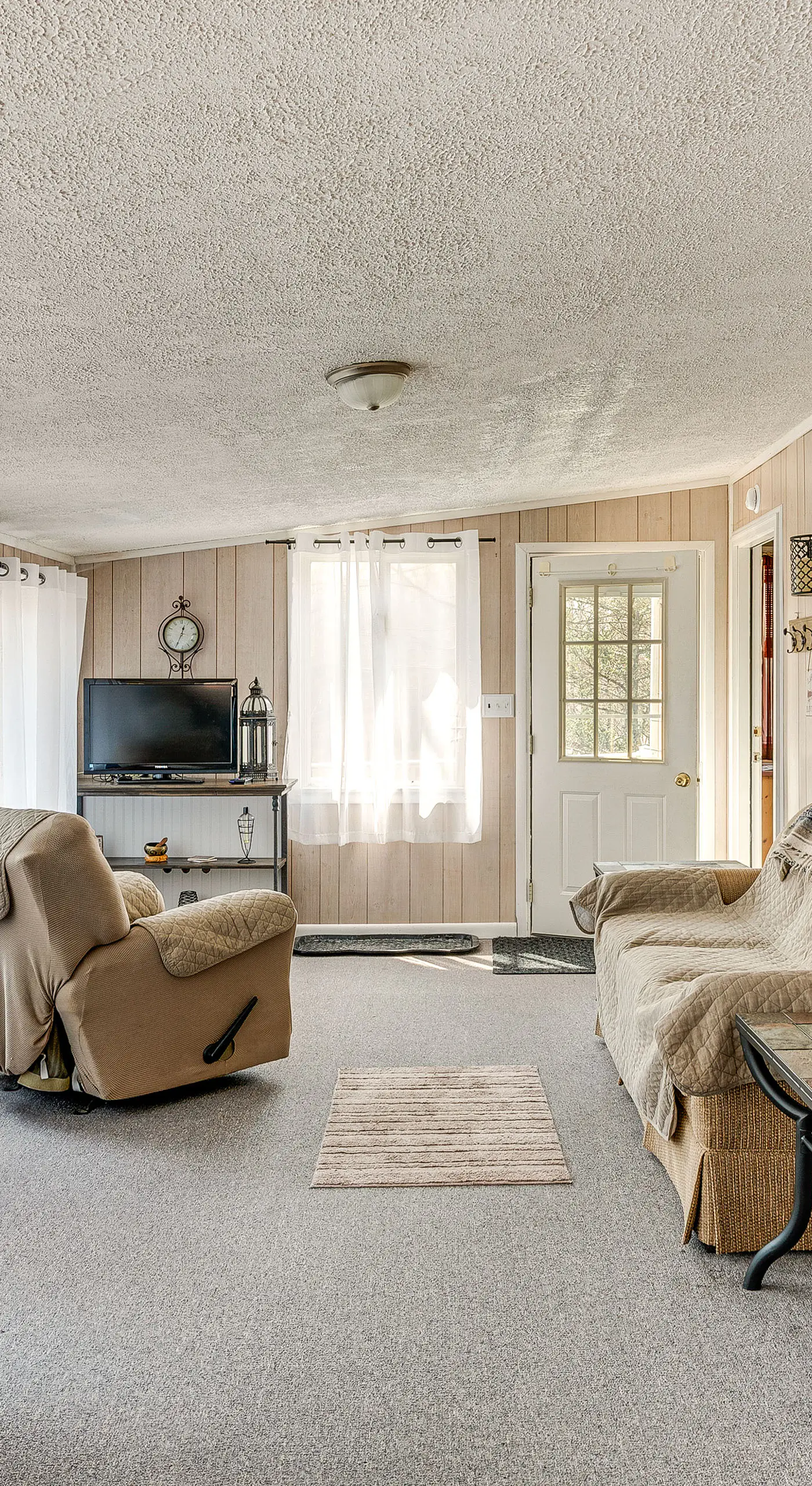 Fire Pit, Gas Grill: Pet-Friendly Blakeslee Home!