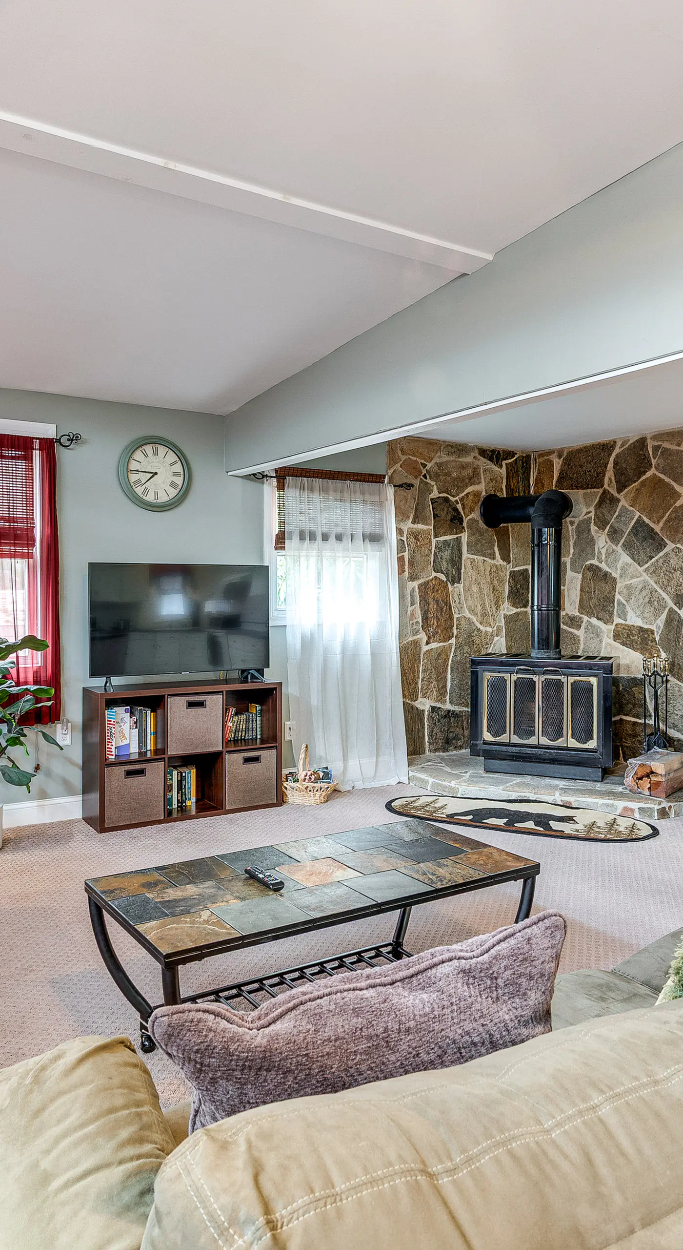 Fire Pit, Gas Grill: Pet-Friendly Blakeslee Home!