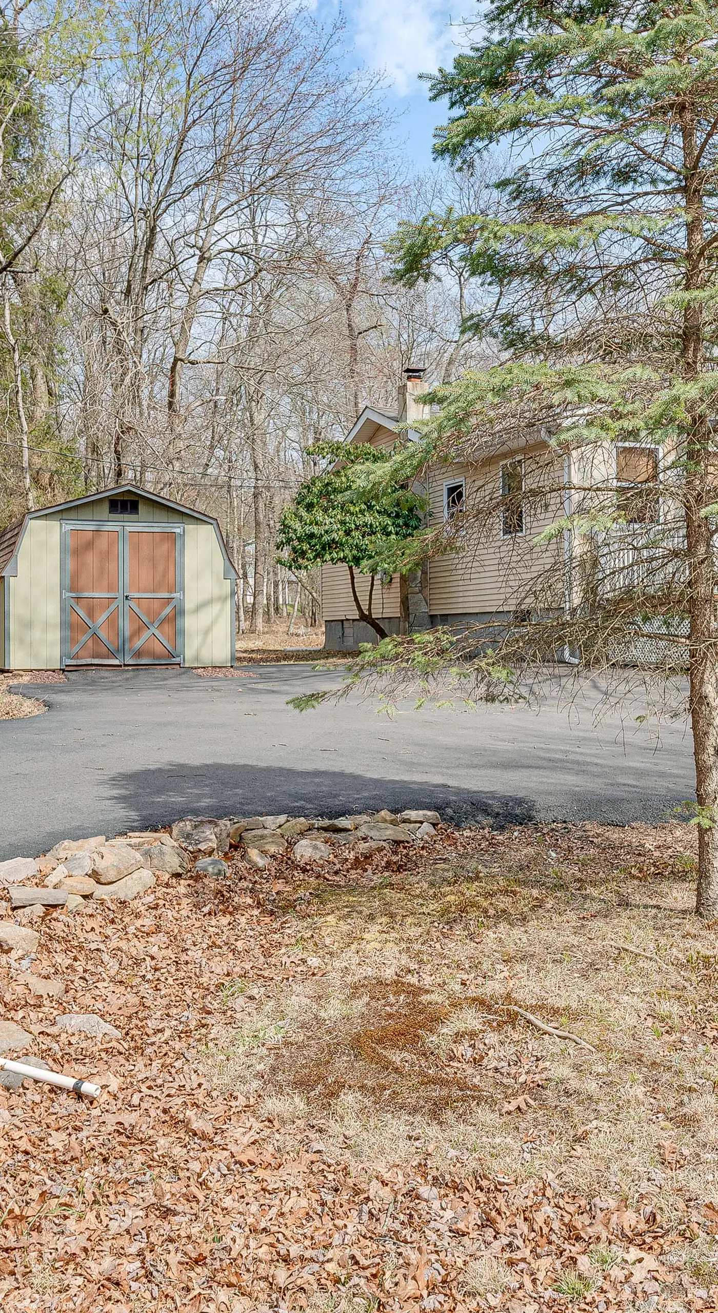 Fire Pit, Gas Grill: Pet-Friendly Blakeslee Home!