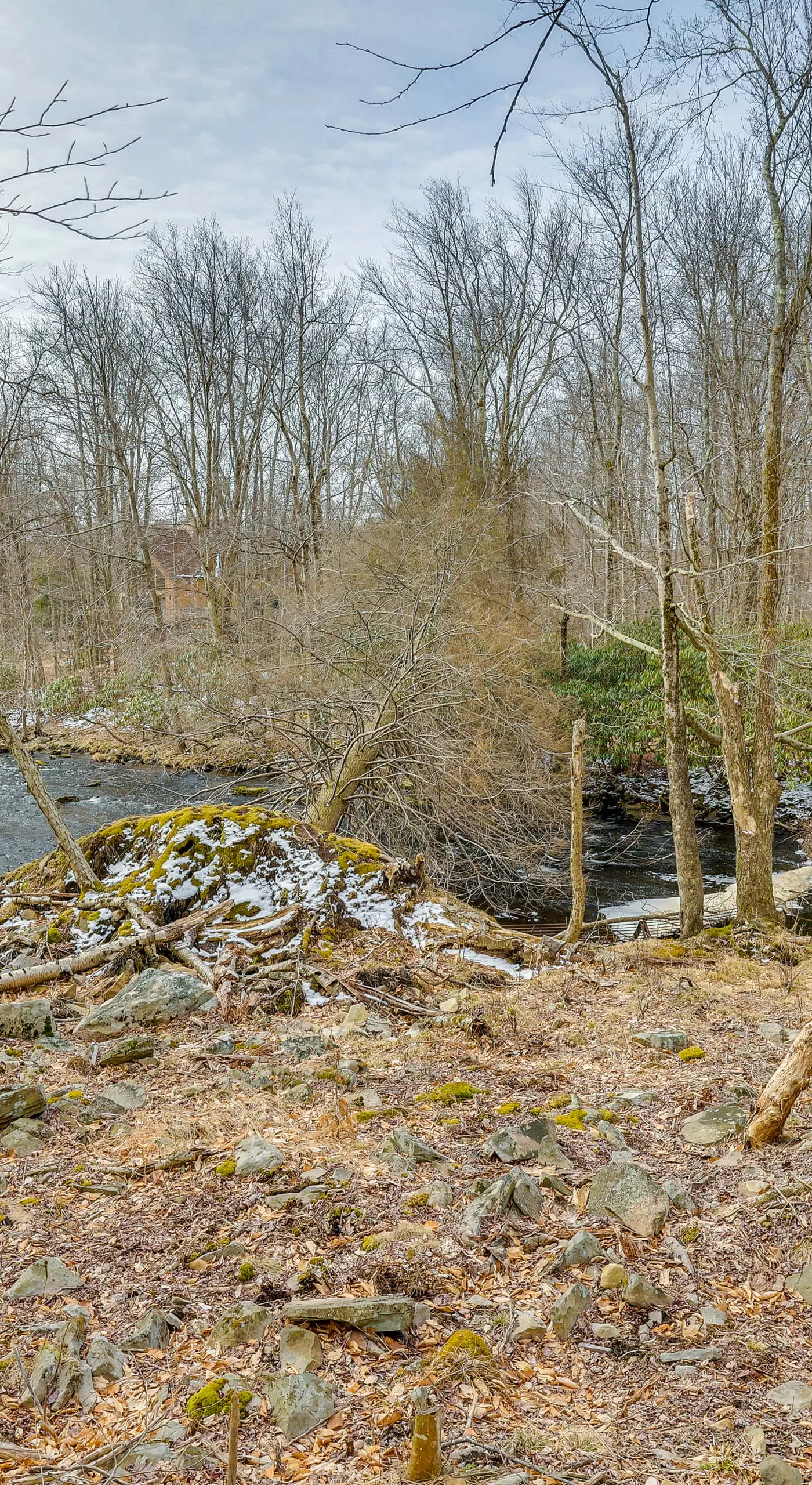 Lovely Poconos Cabin w/ Resort Amenities!
