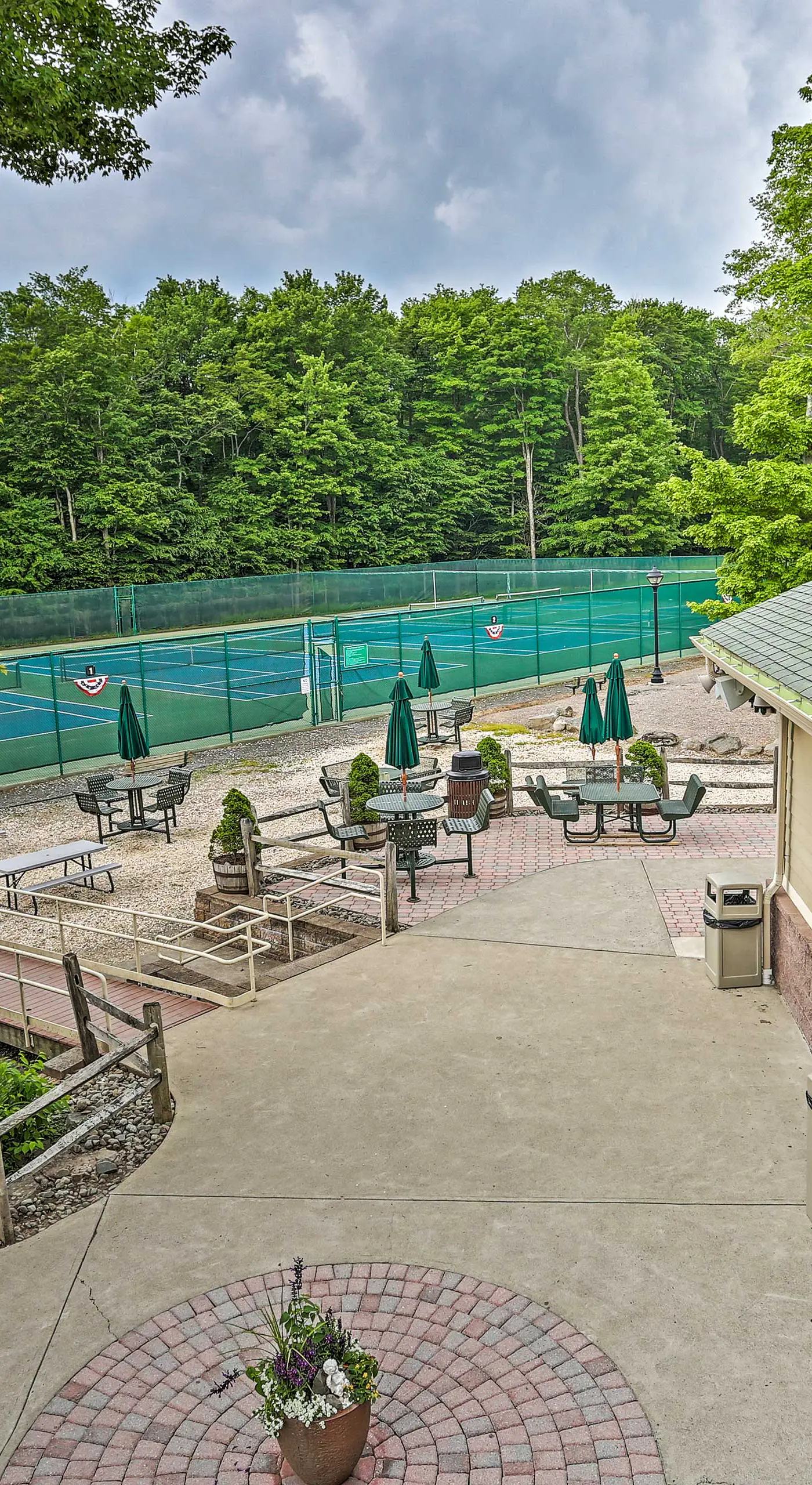 Lovely Poconos Cabin w/ Resort Amenities!