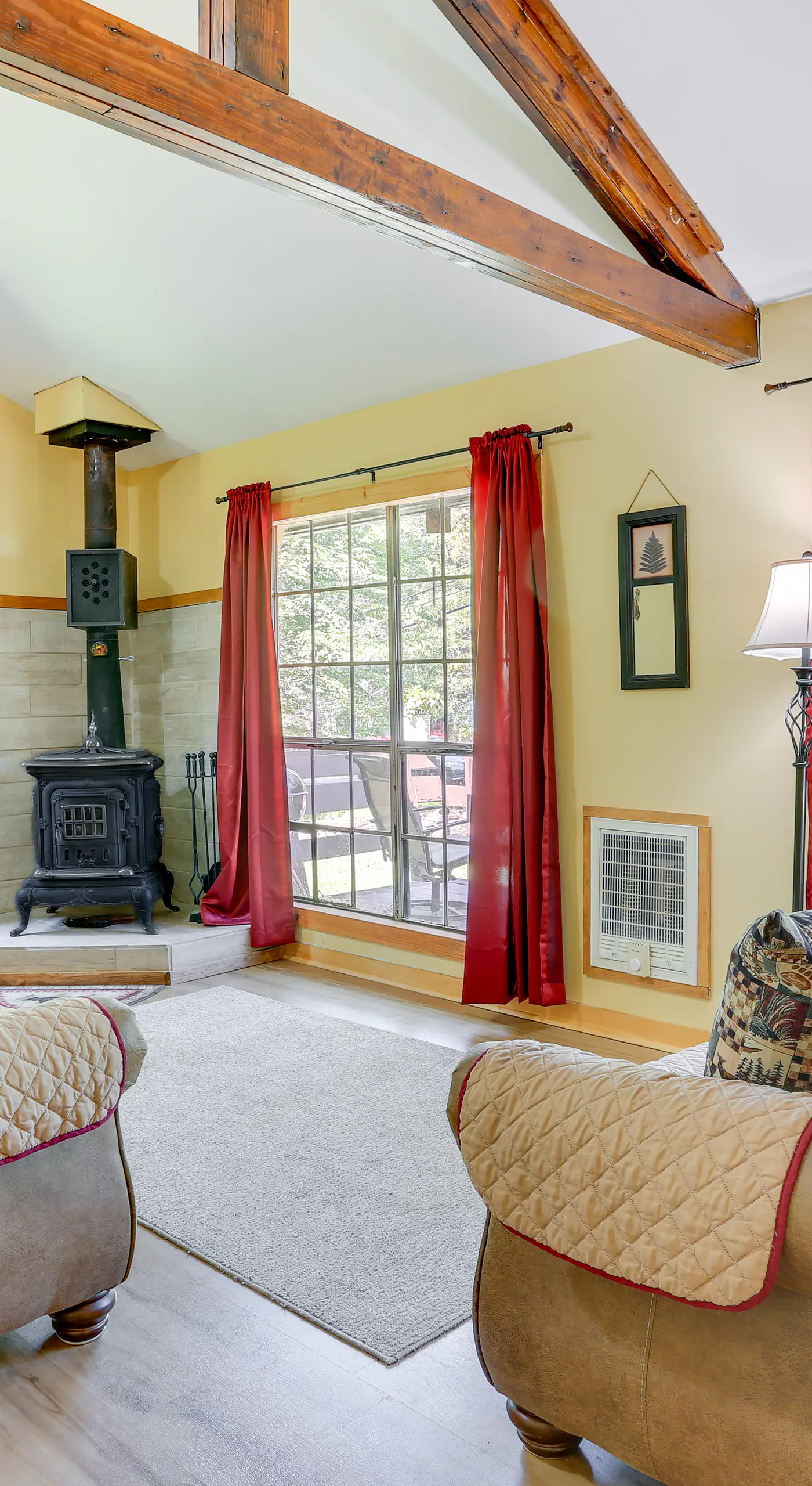Pools & Ski Access: Lackawaxen Cottage w/ Deck!