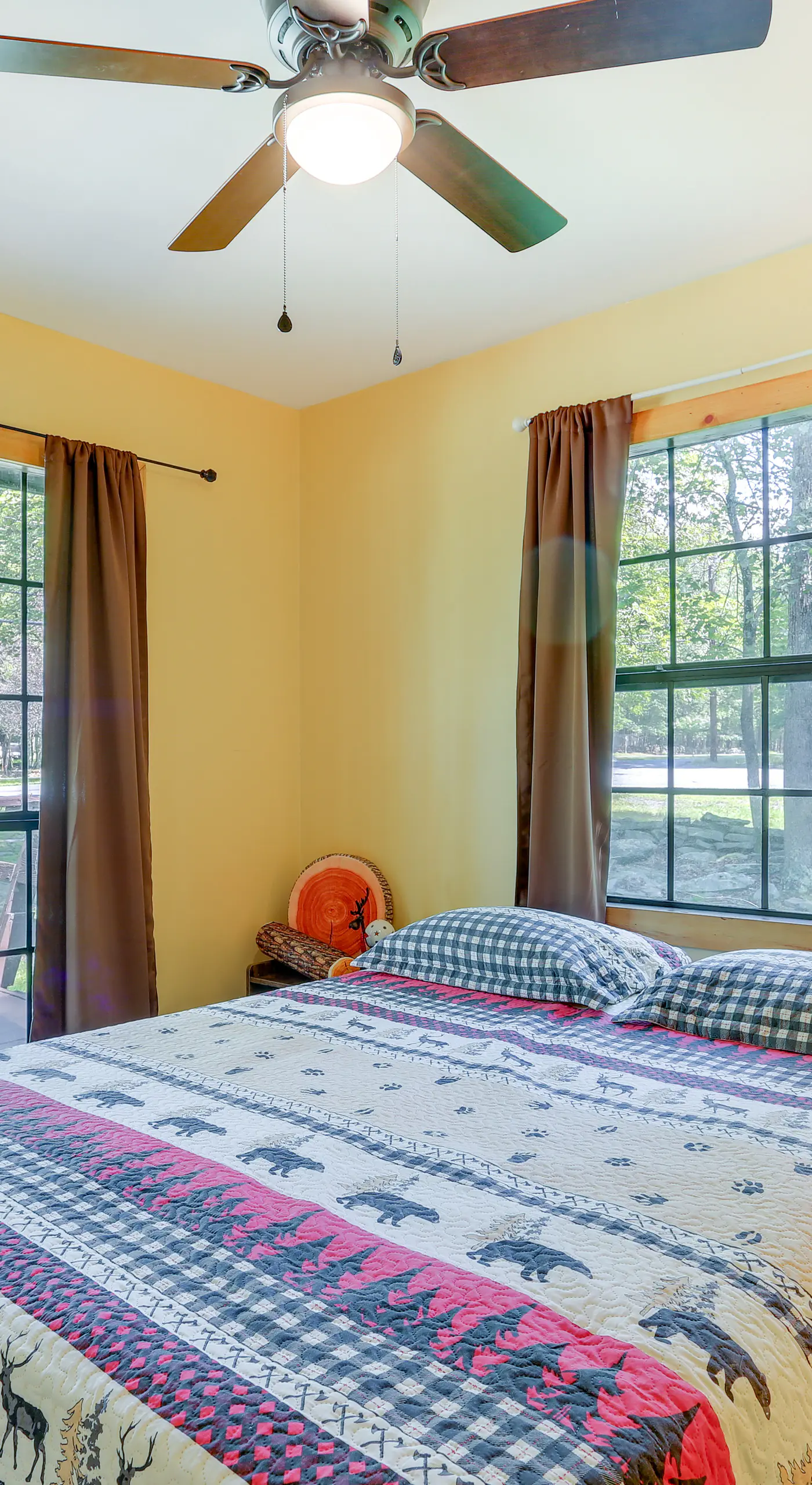 Pools & Ski Access: Lackawaxen Cottage w/ Deck!