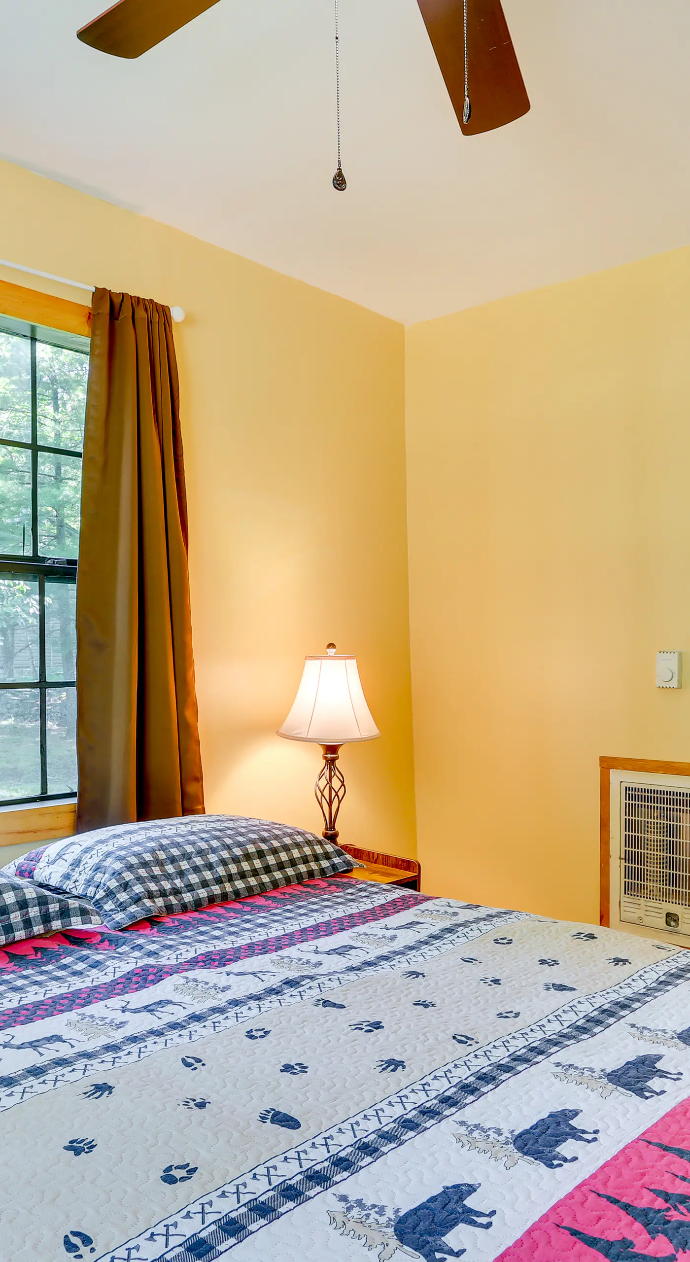 Pools & Ski Access: Lackawaxen Cottage w/ Deck!