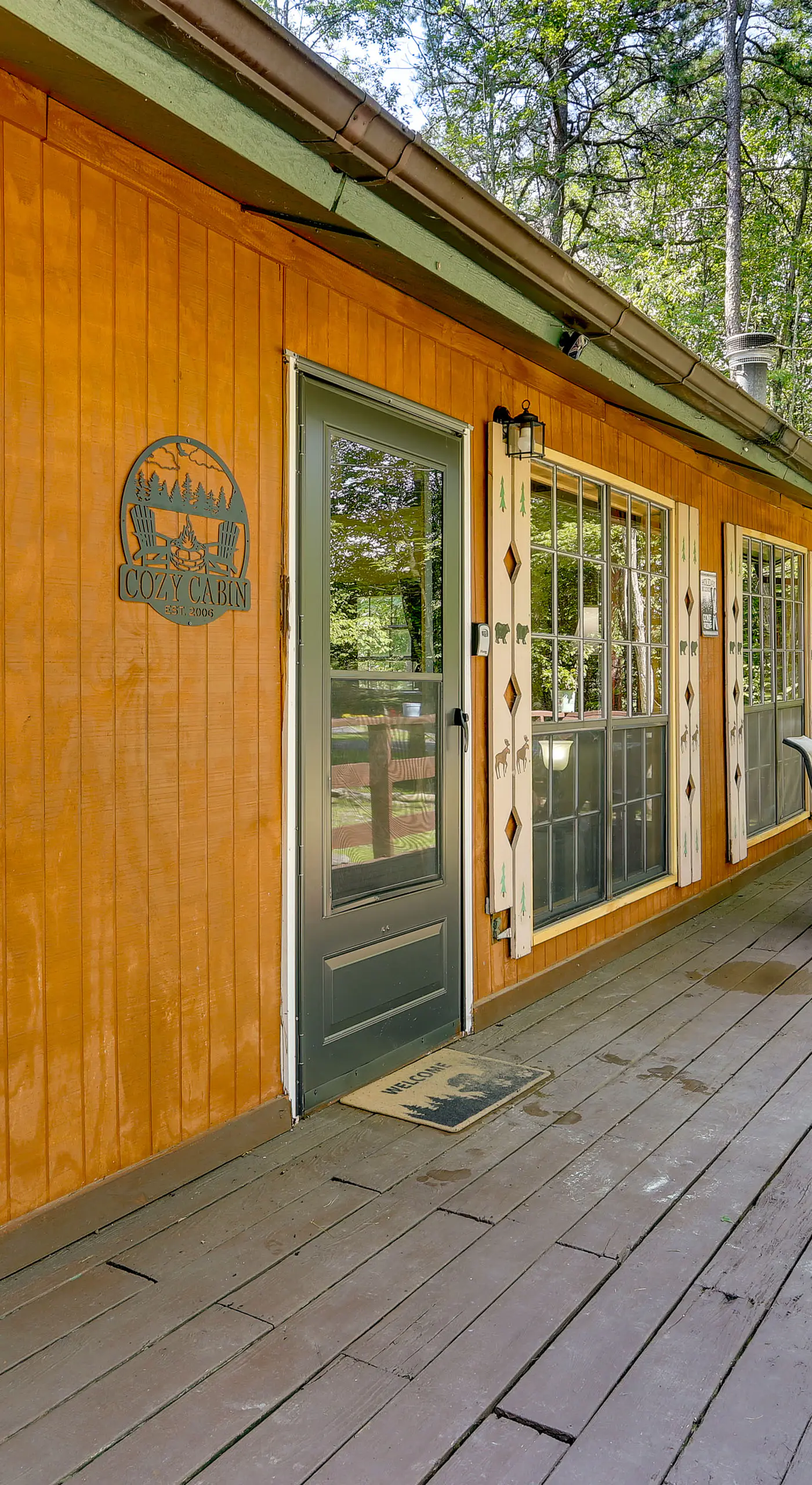 Pools & Ski Access: Lackawaxen Cottage w/ Deck!