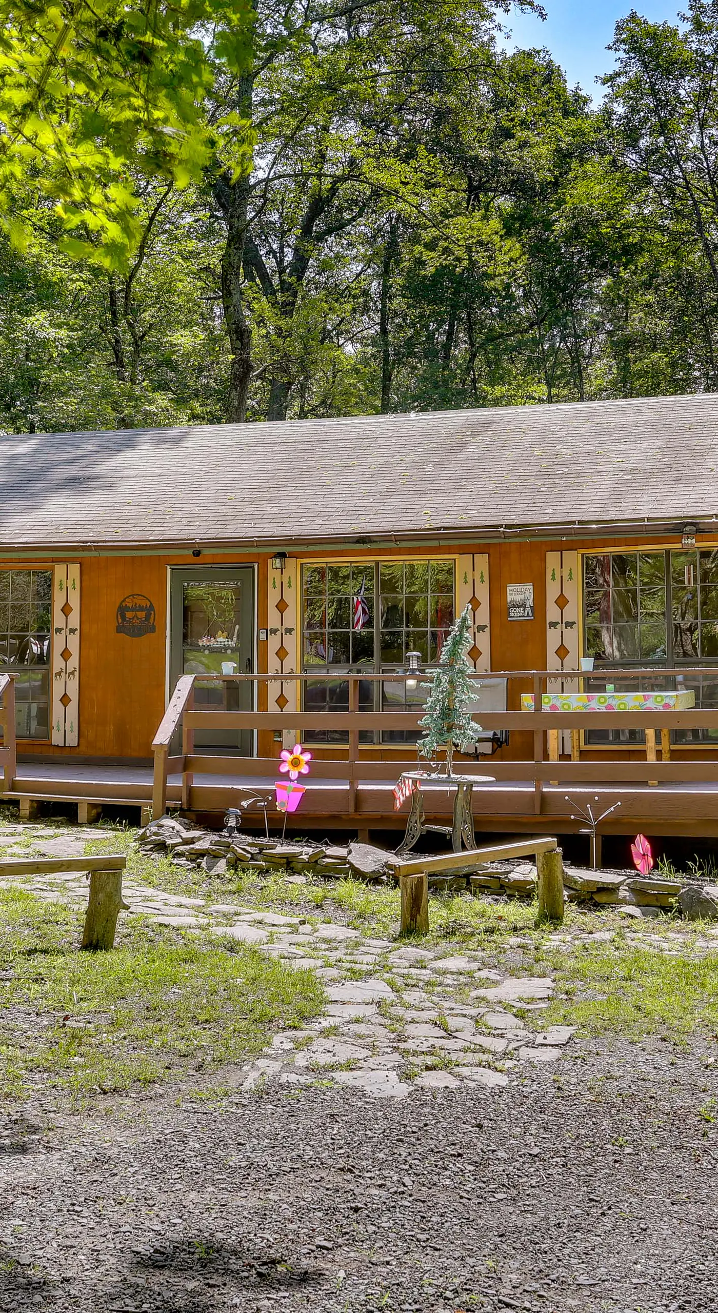 Pools & Ski Access: Lackawaxen Cottage w/ Deck!