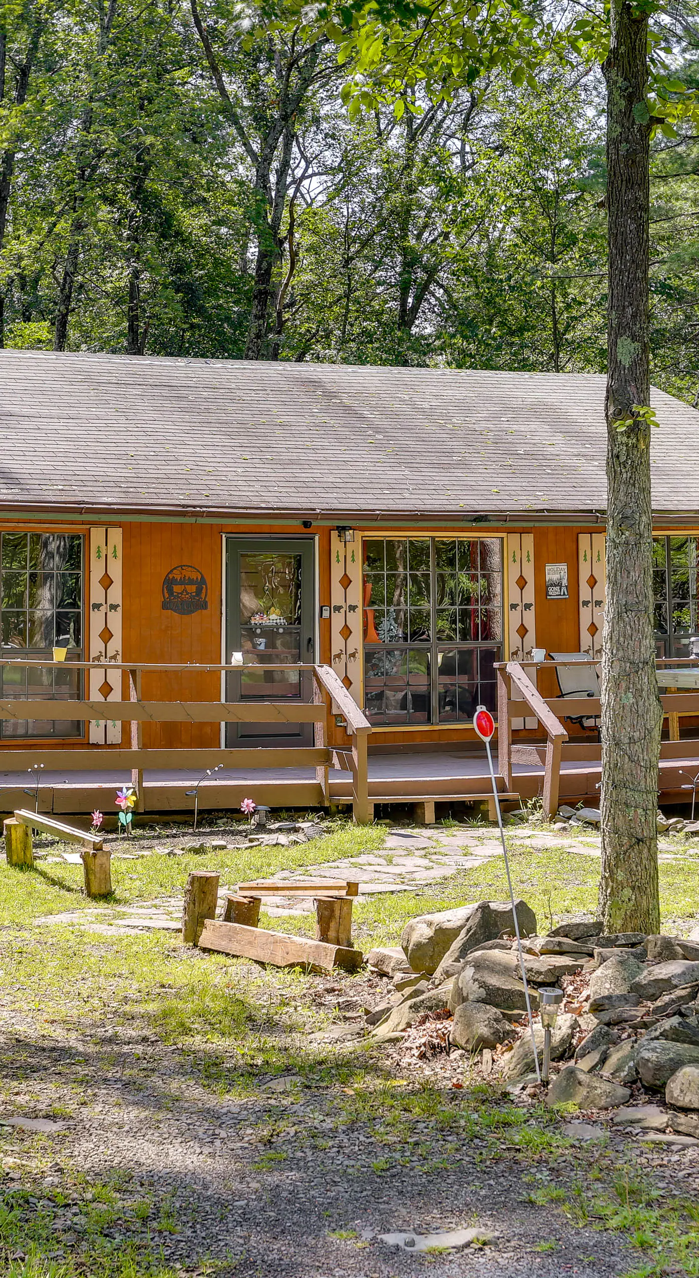 Pools & Ski Access: Lackawaxen Cottage w/ Deck!