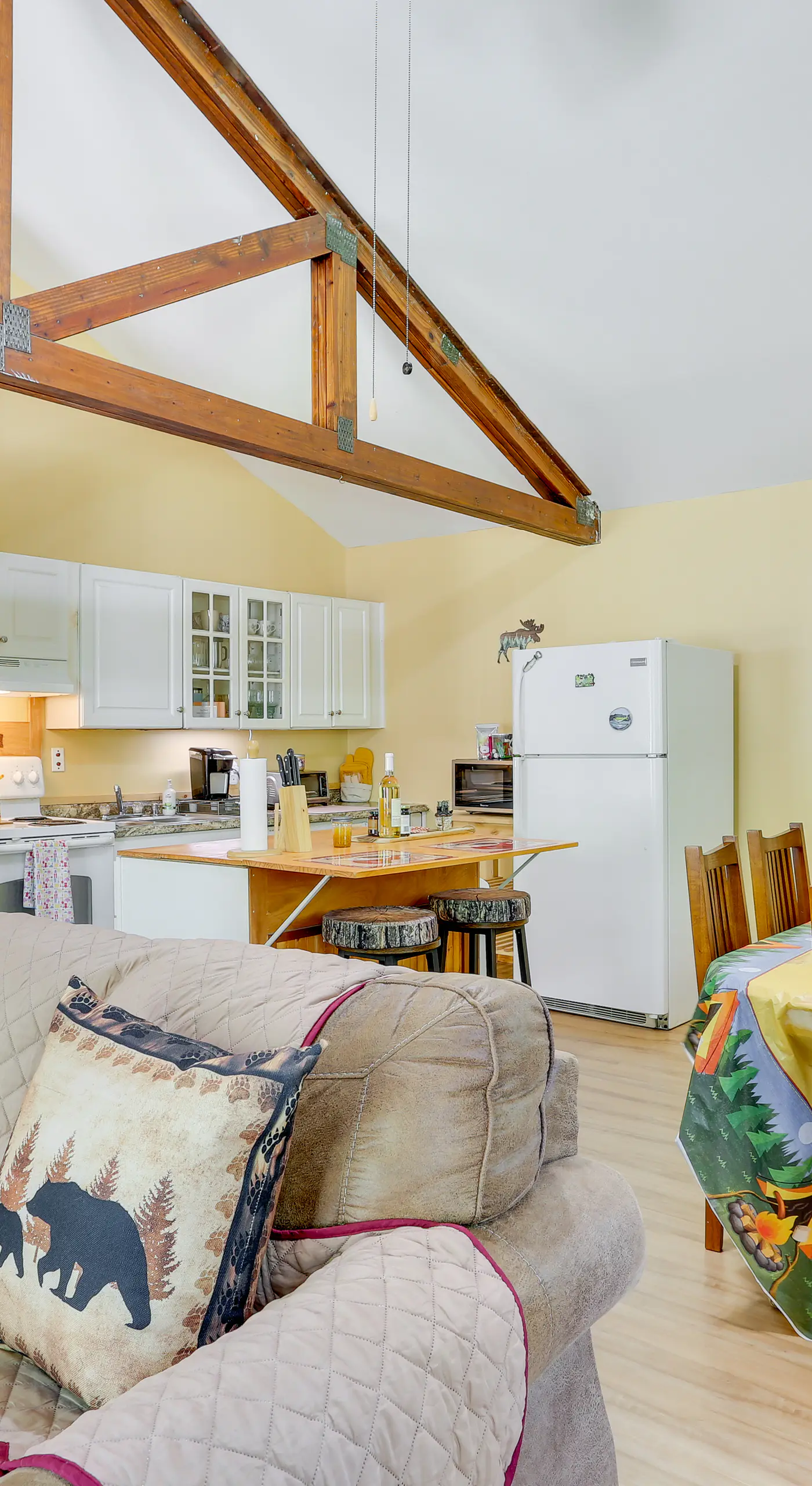Pools & Ski Access: Lackawaxen Cottage w/ Deck!
