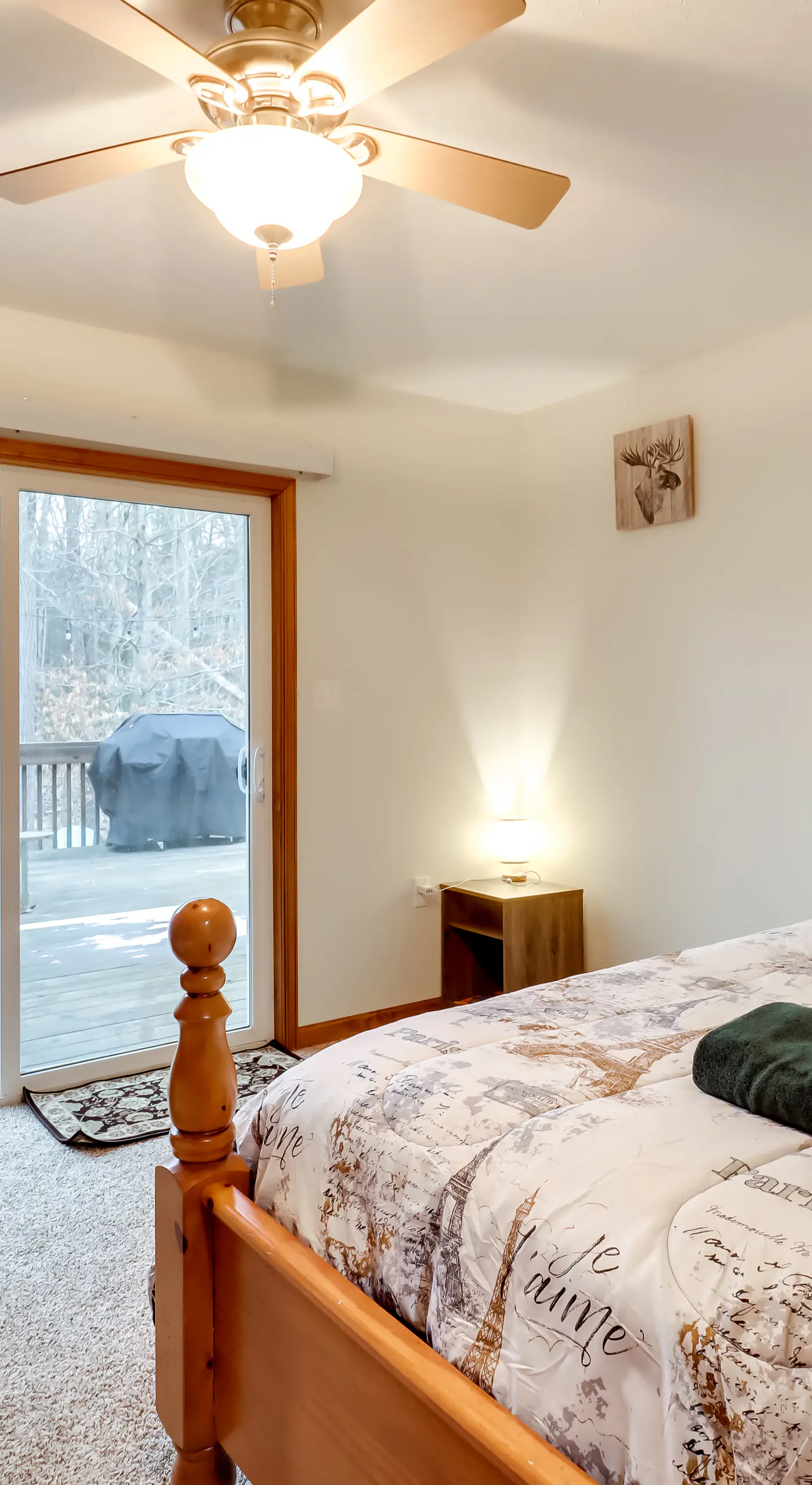 Private Hot Tub + Lake Access: Poconos Escape!