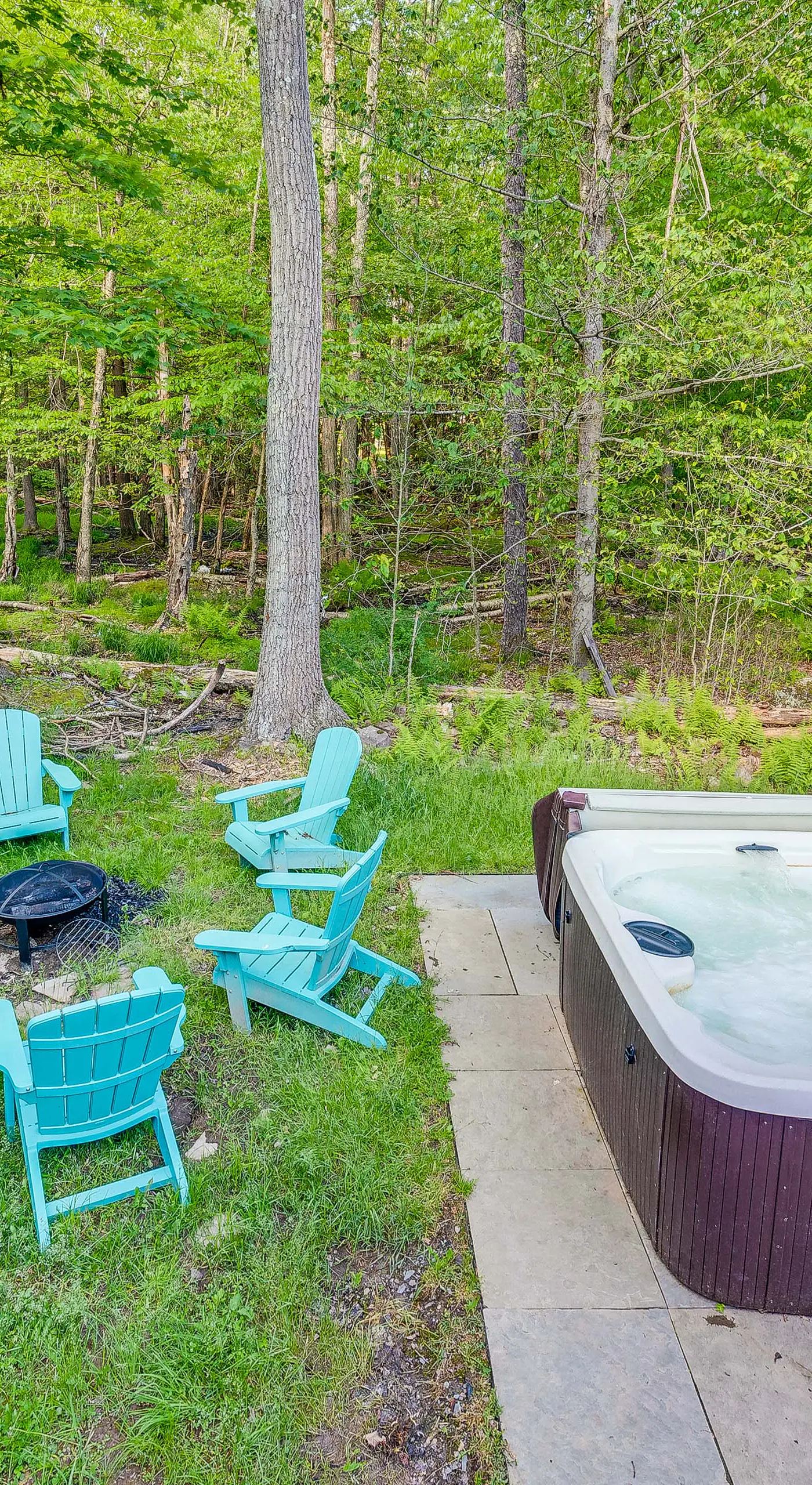 Private Hot Tub + Lake Access: Poconos Escape!