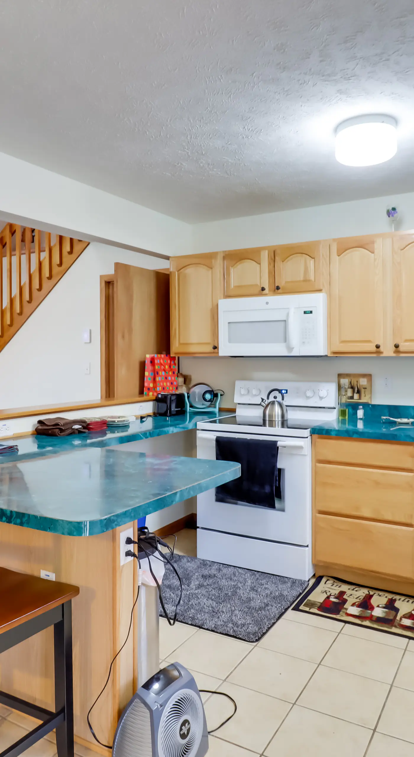 Private Hot Tub + Lake Access: Poconos Escape!