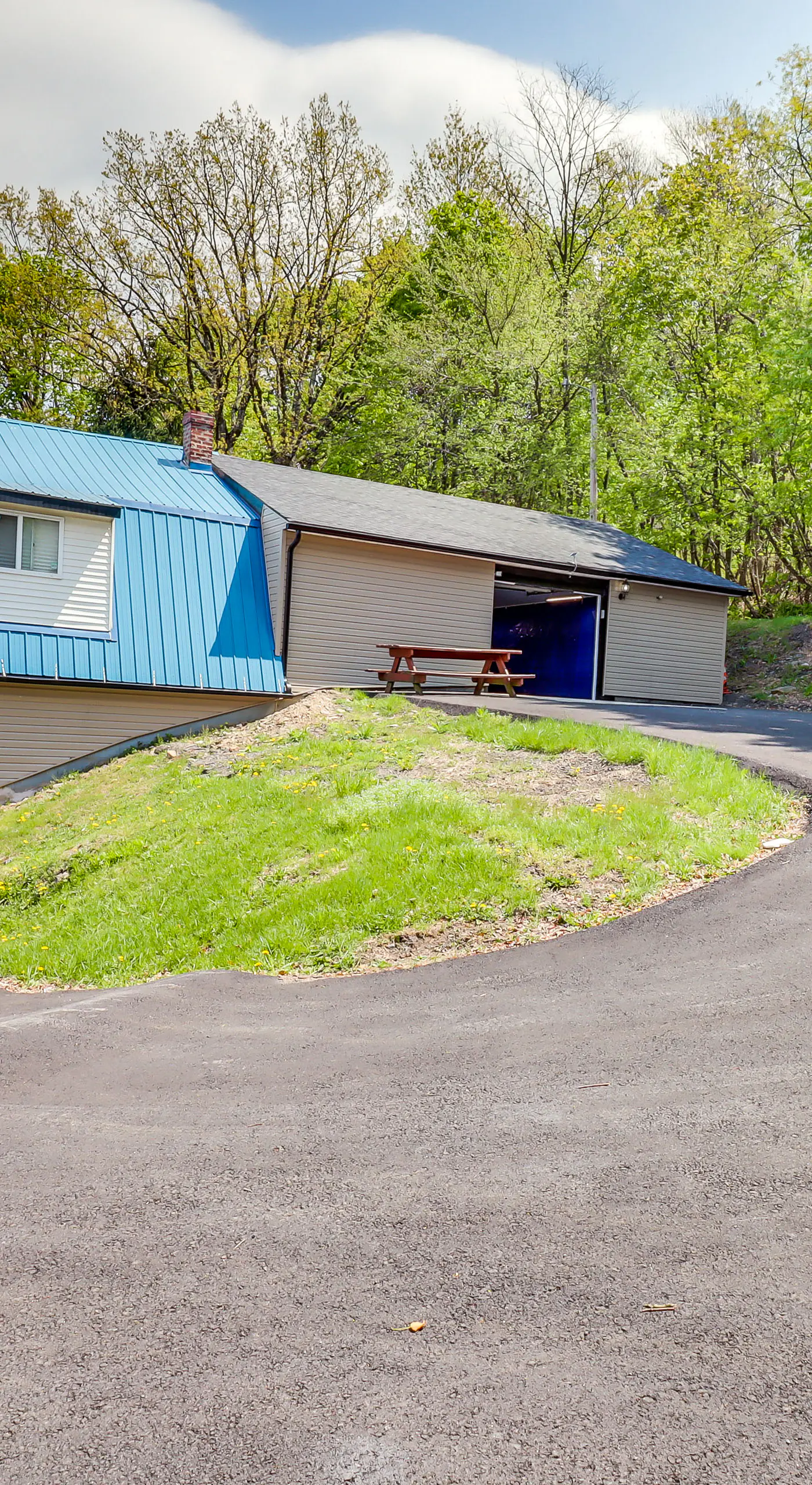 7 Mi to Whitewater Rafting: Cozy Lansford Cabin!