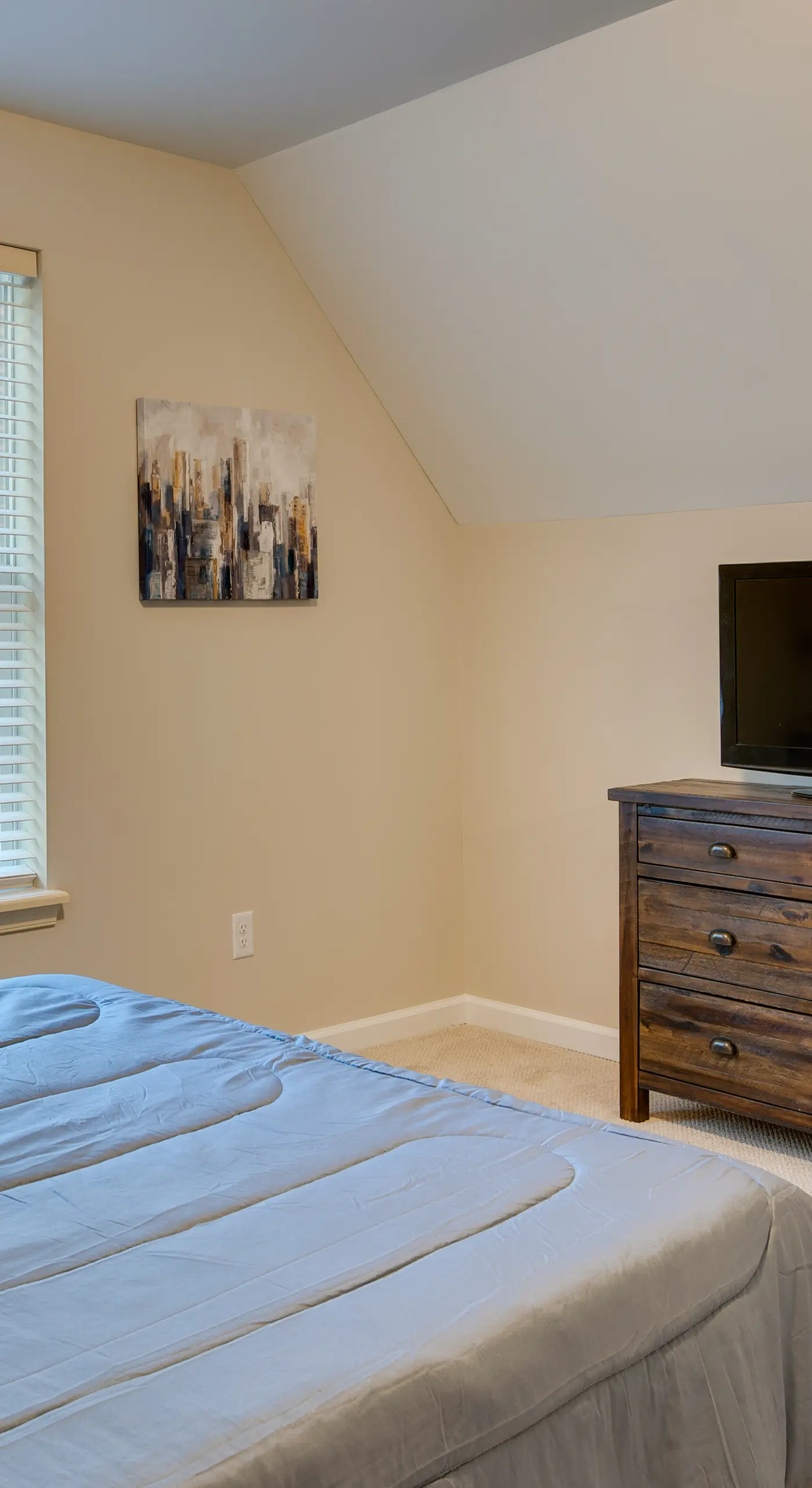 Hike & Ski: Pocono Lake Home w/ Community Perks!