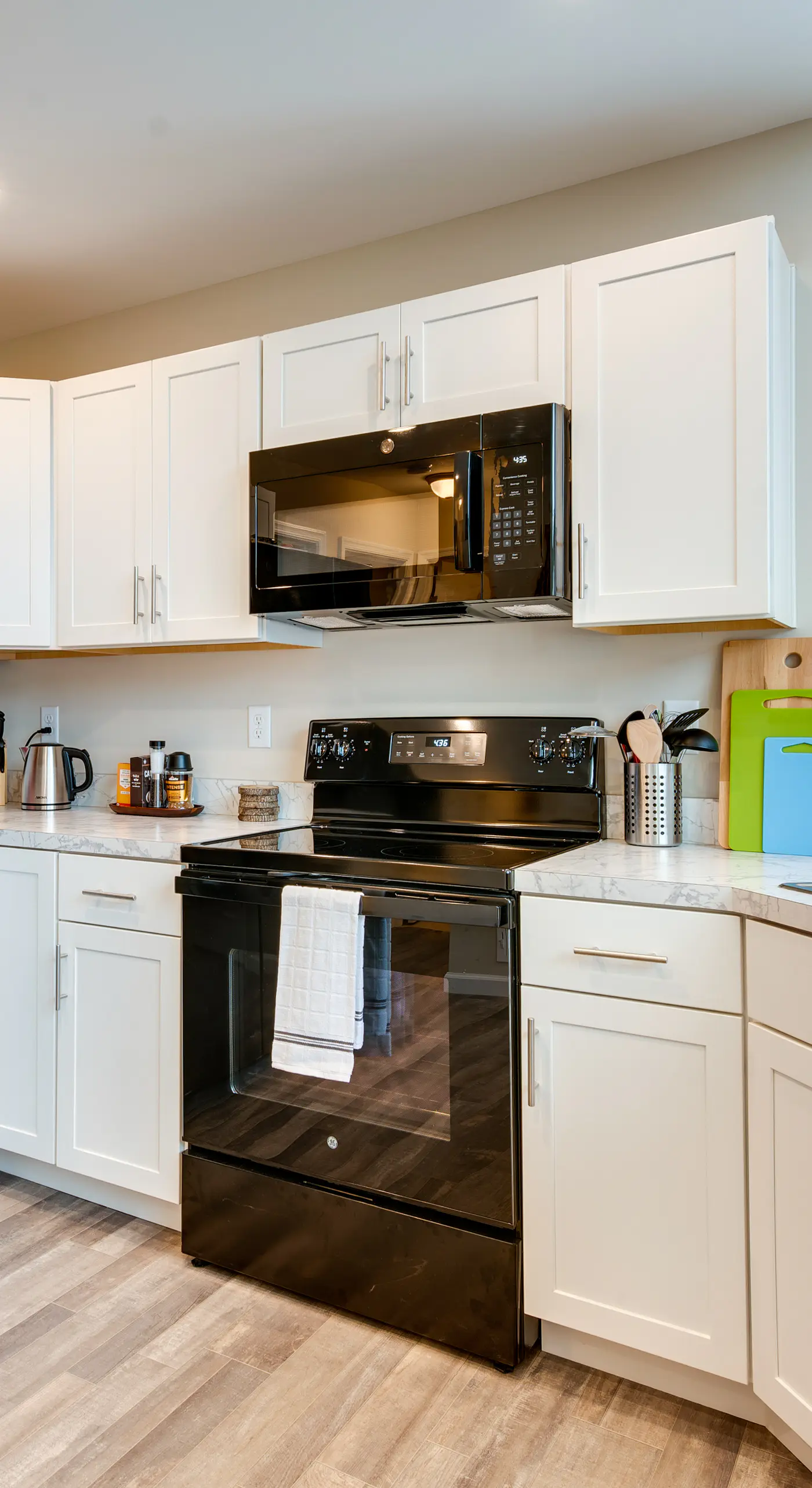 Hike & Ski: Pocono Lake Home w/ Community Perks!