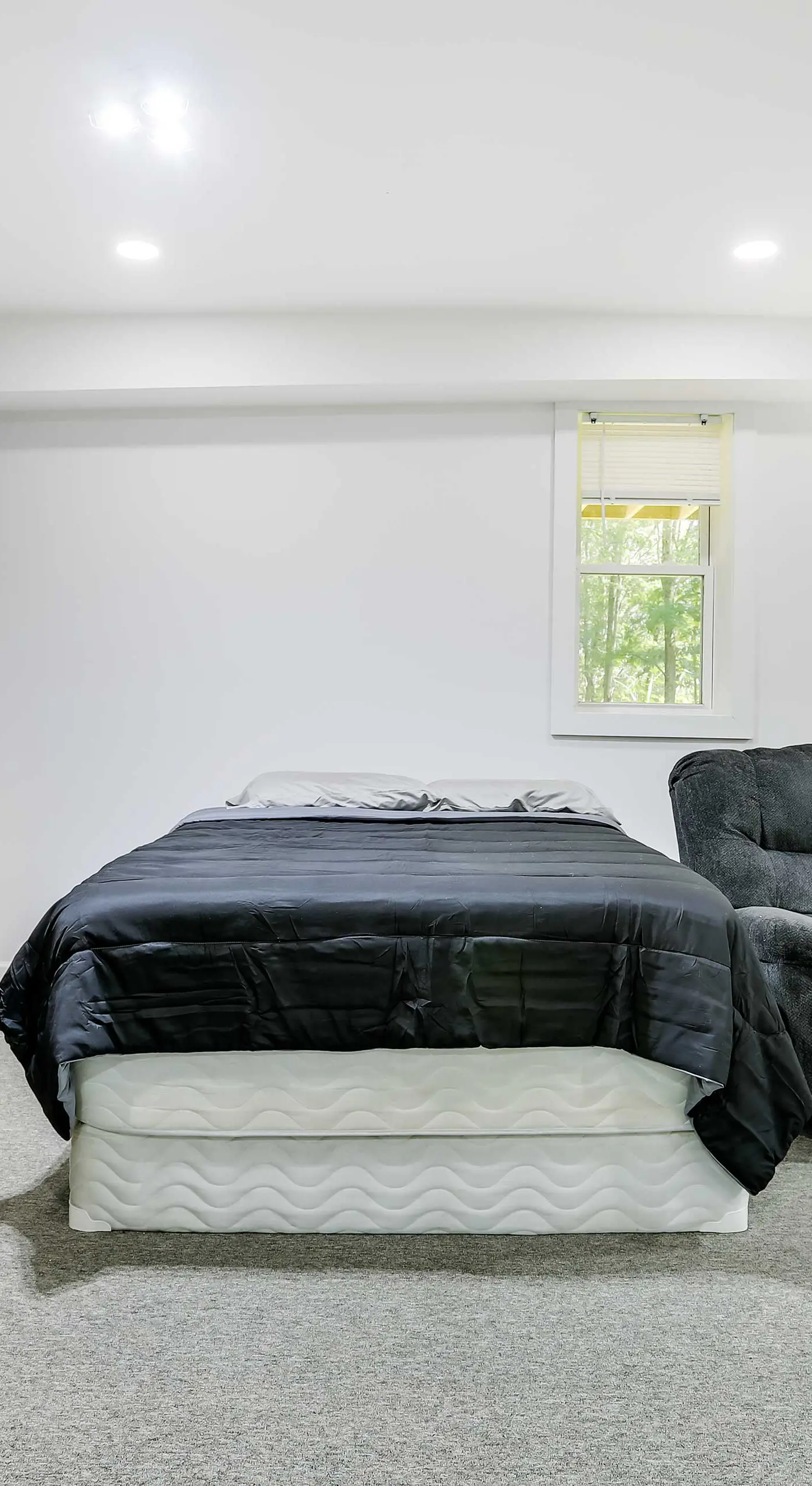 Walk to Lake Wallenpaupack: Poconos Vacation Home