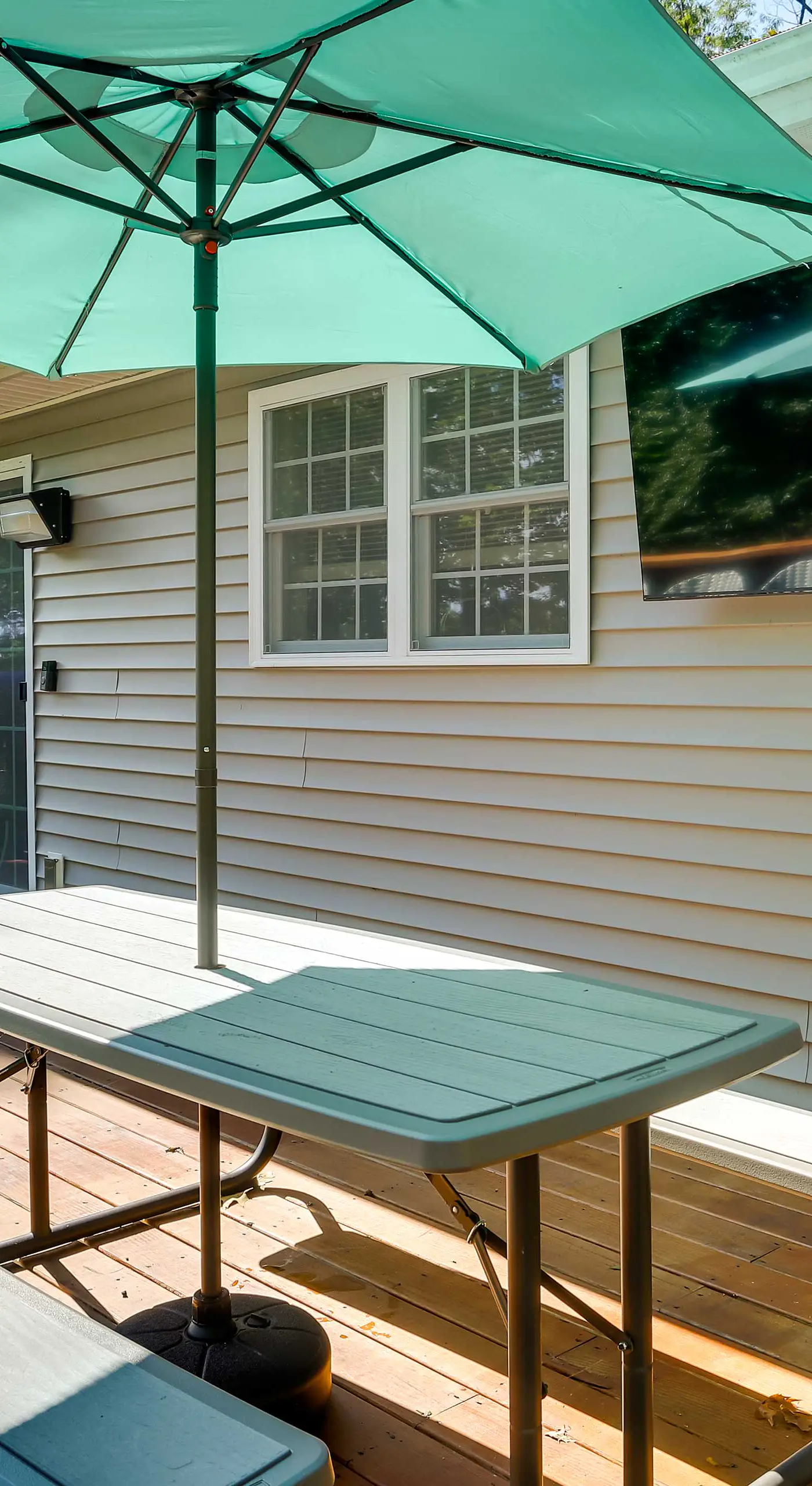 Walk to Lake Wallenpaupack: Poconos Vacation Home