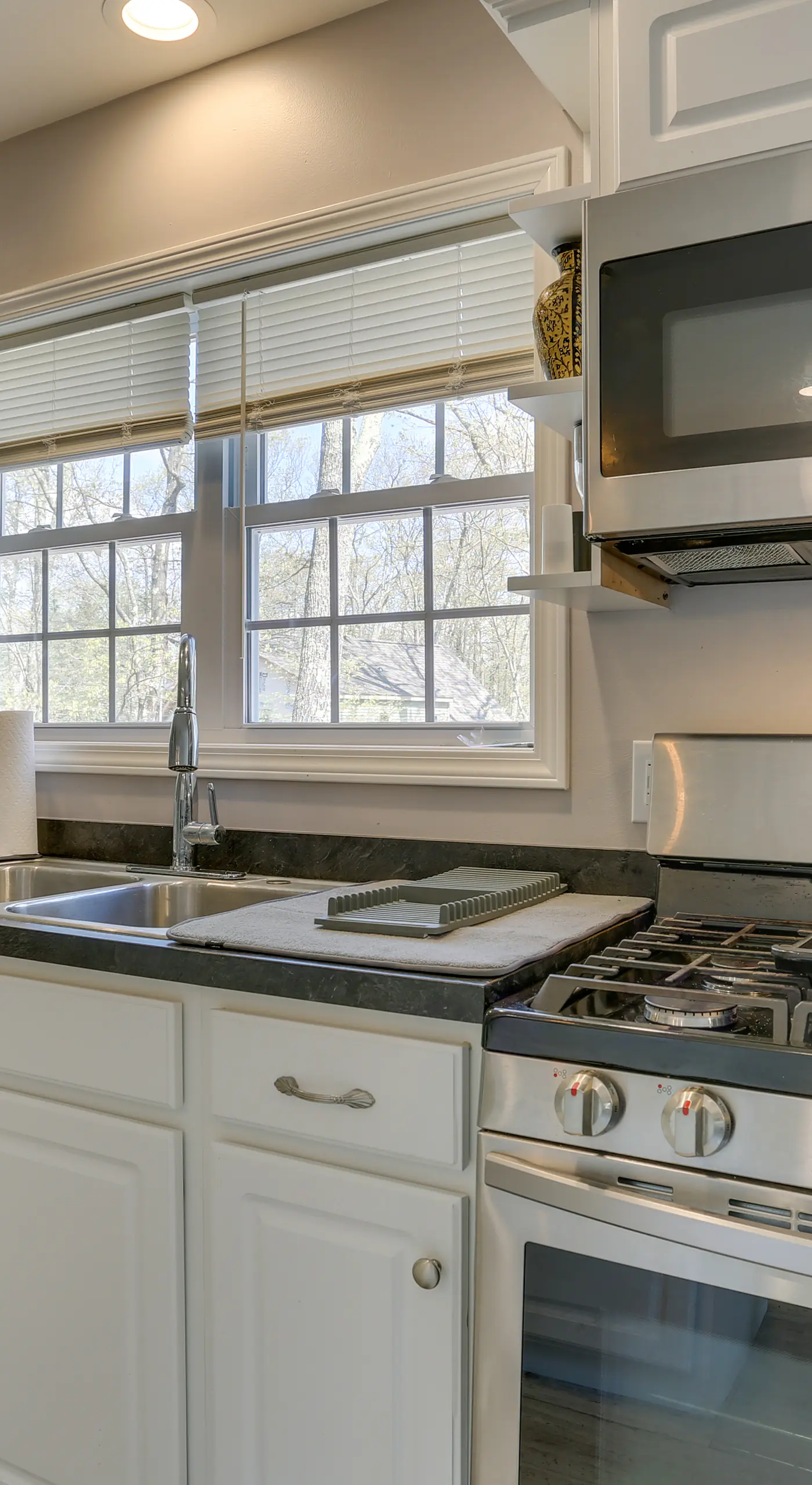 Walk to Lake Wallenpaupack: Poconos Vacation Home