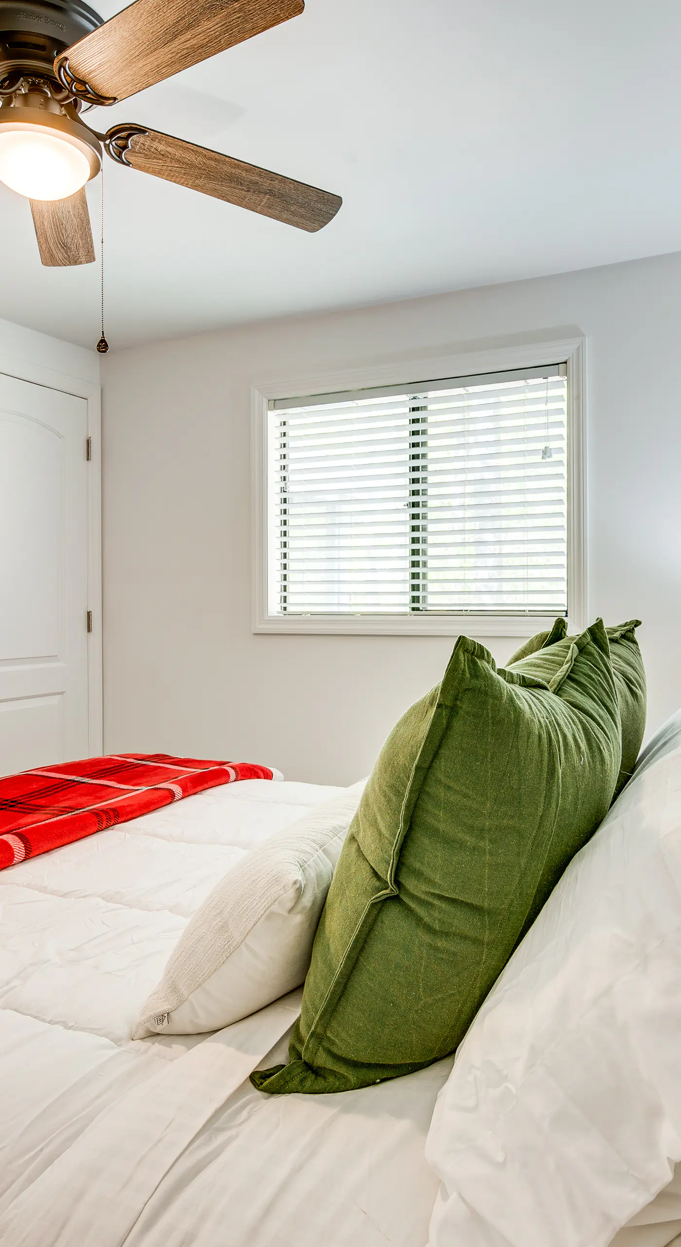 Deck & Community Perks: Bright Pocono Lake Home!