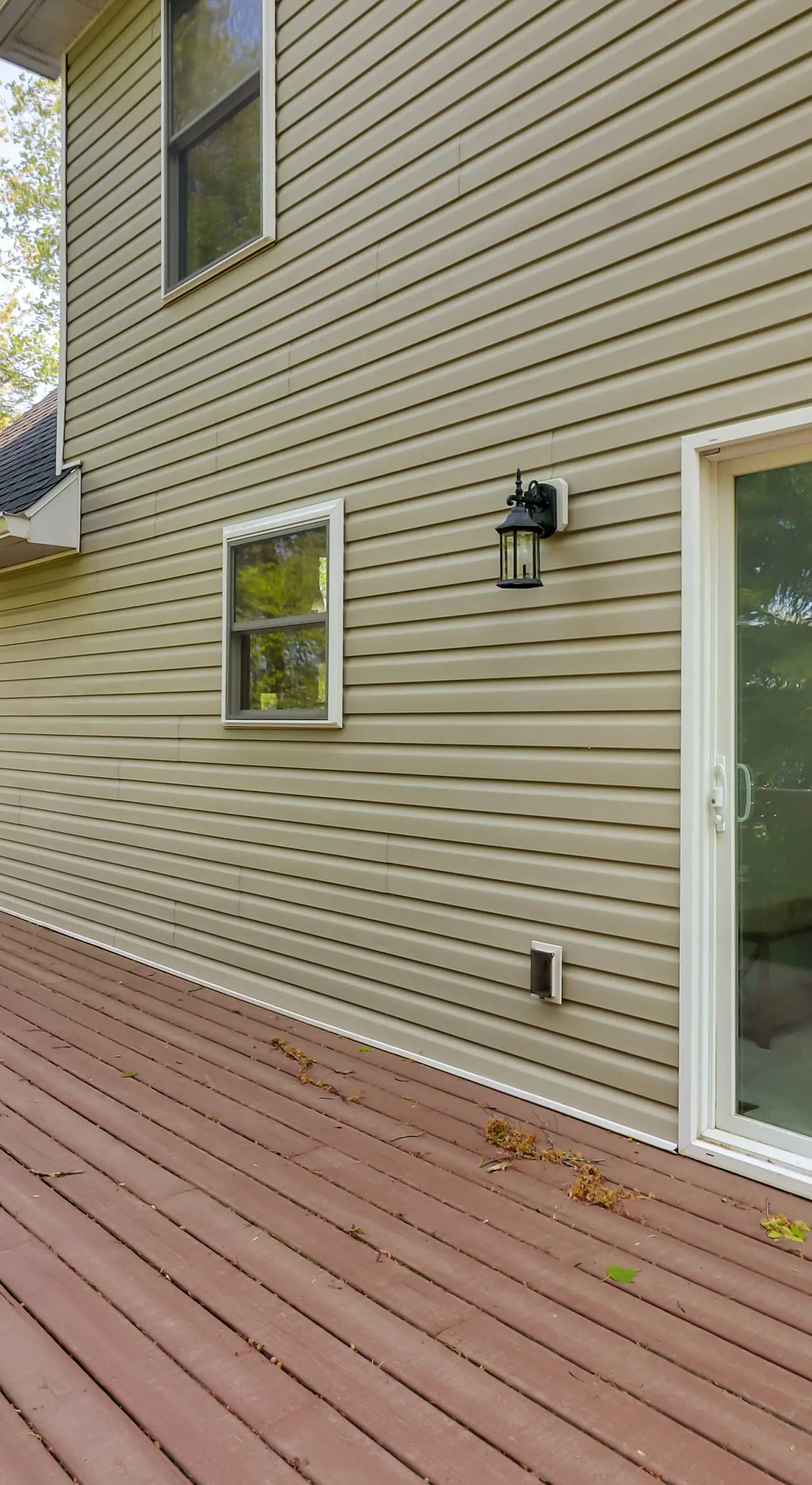 Huge Deck: Stunning Pocono Lake Vacation Rental!