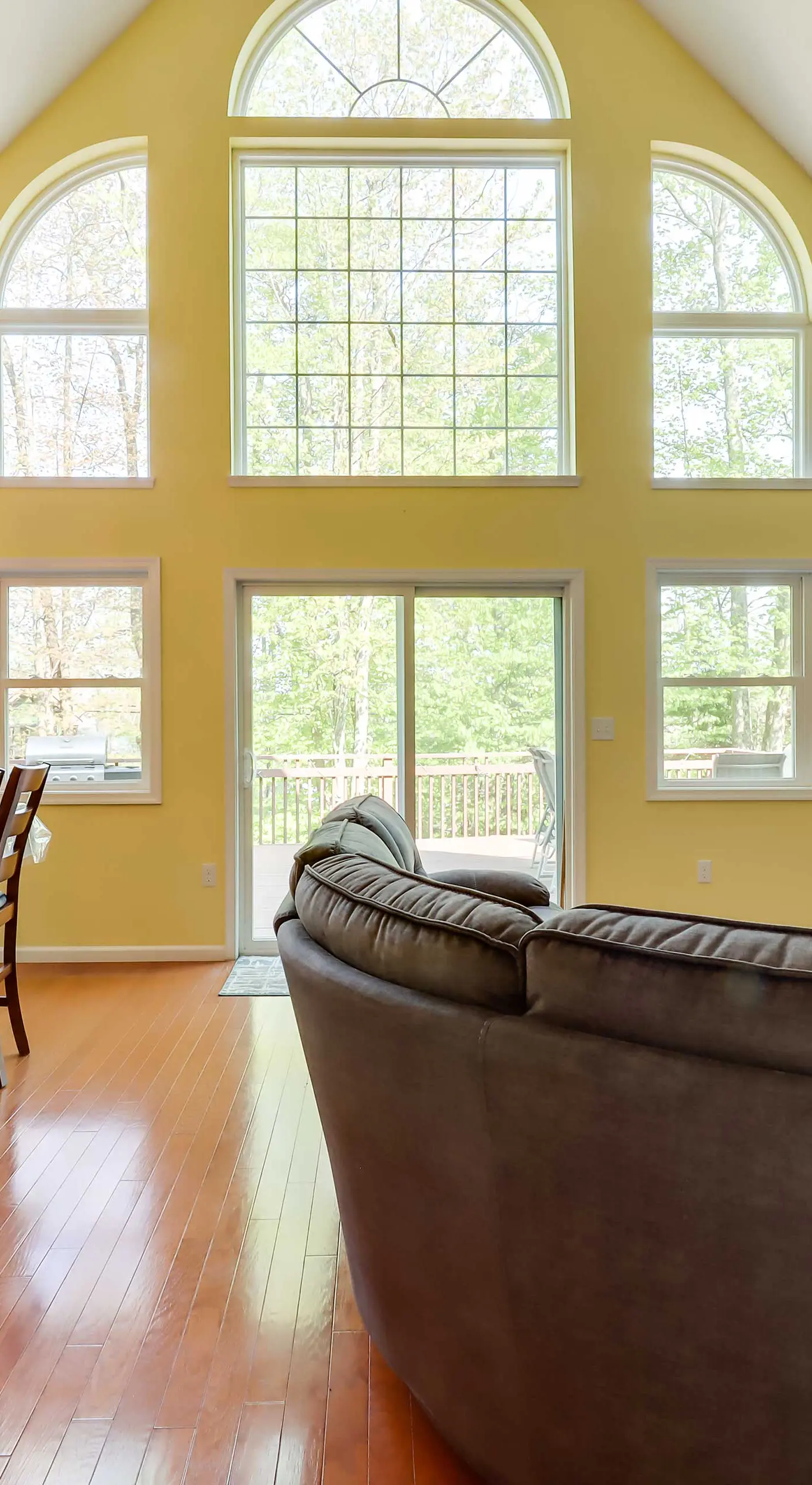 Huge Deck: Stunning Pocono Lake Vacation Rental!