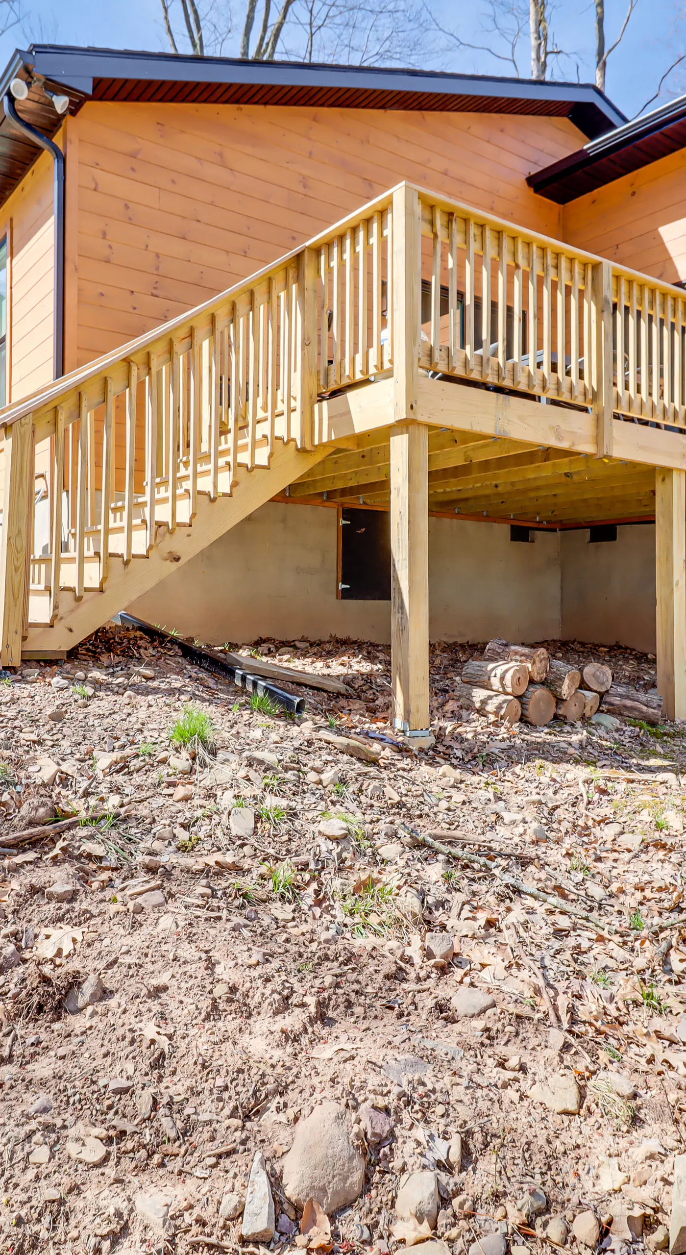 Walk to Water Park: Split-Rock Resort Home w/ Deck