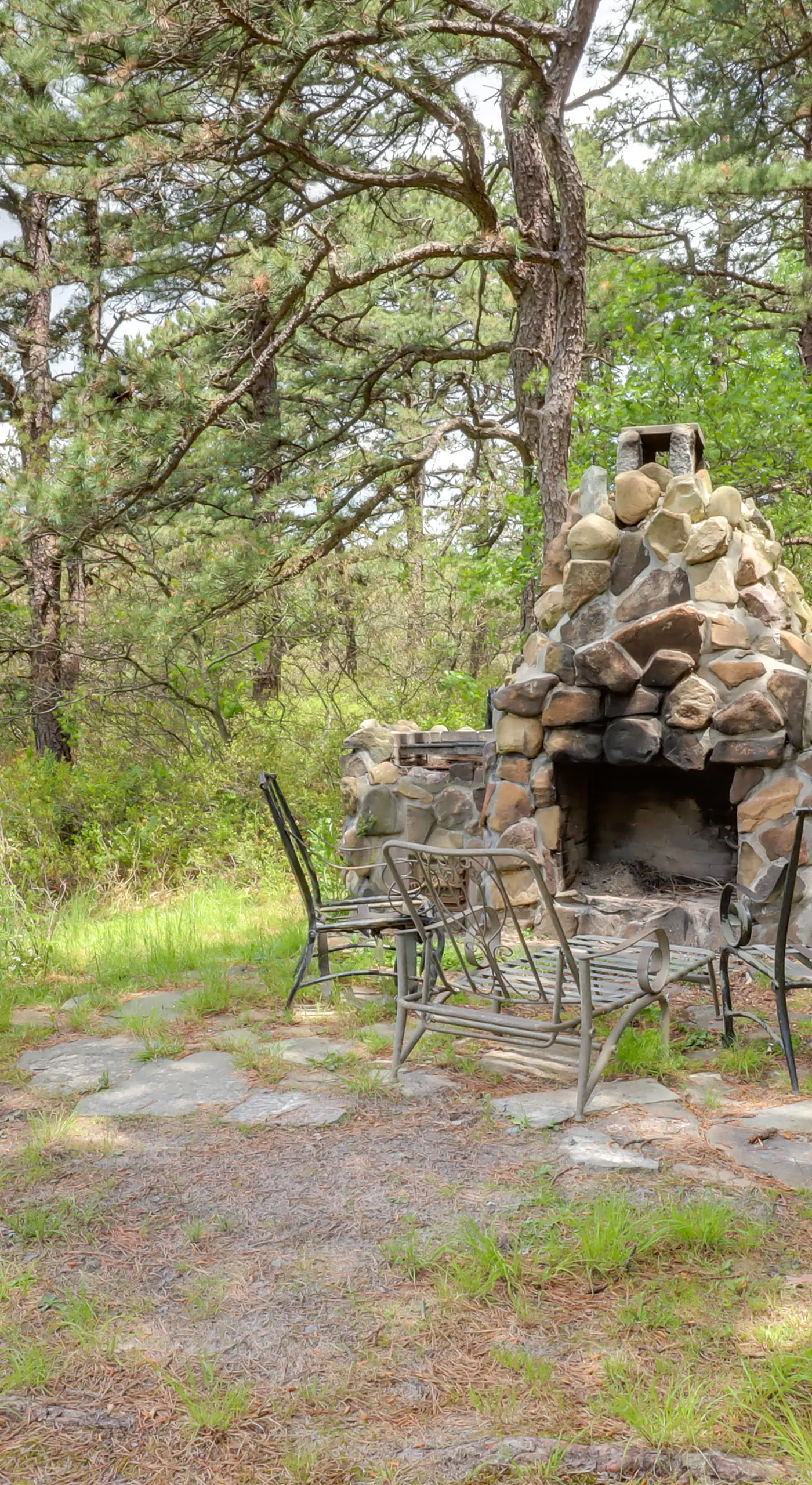 Fire Pit, Kayaks & Hammocks: Long Pond Home!