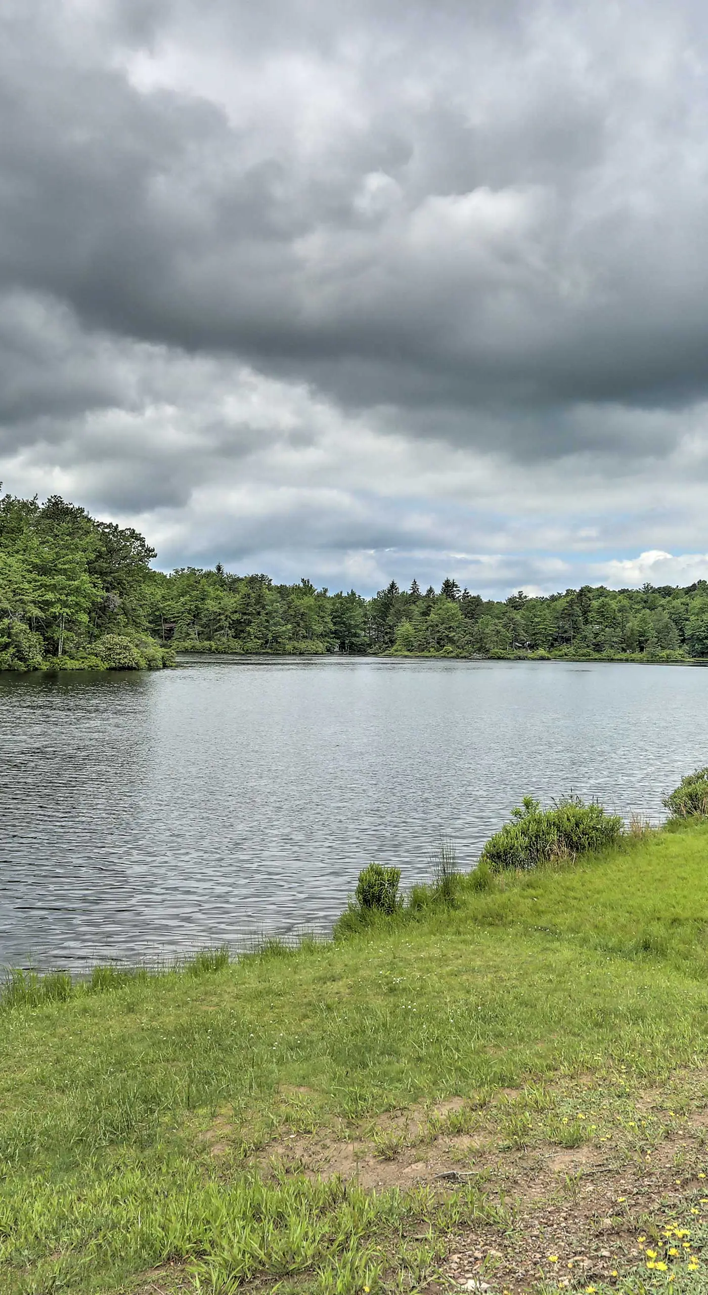 Fire Pit, Kayaks & Hammocks: Long Pond Home!