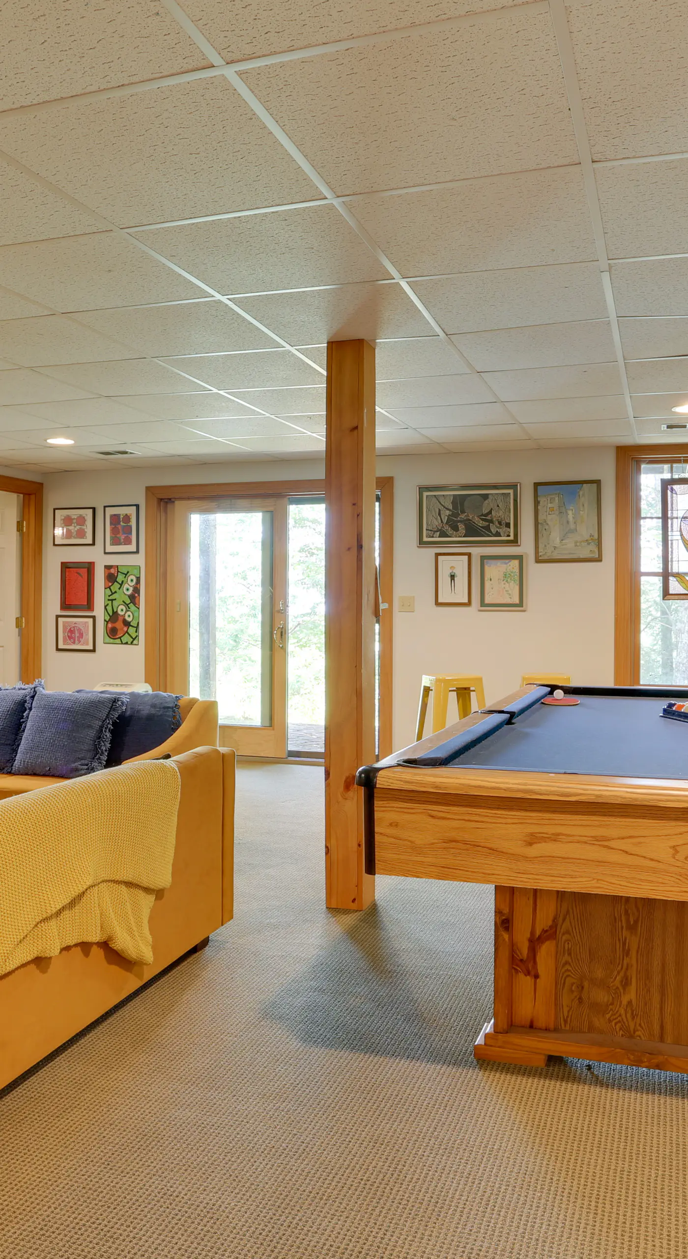 < 1 Mi to Camelback Resort: Home w/ Pool Table!