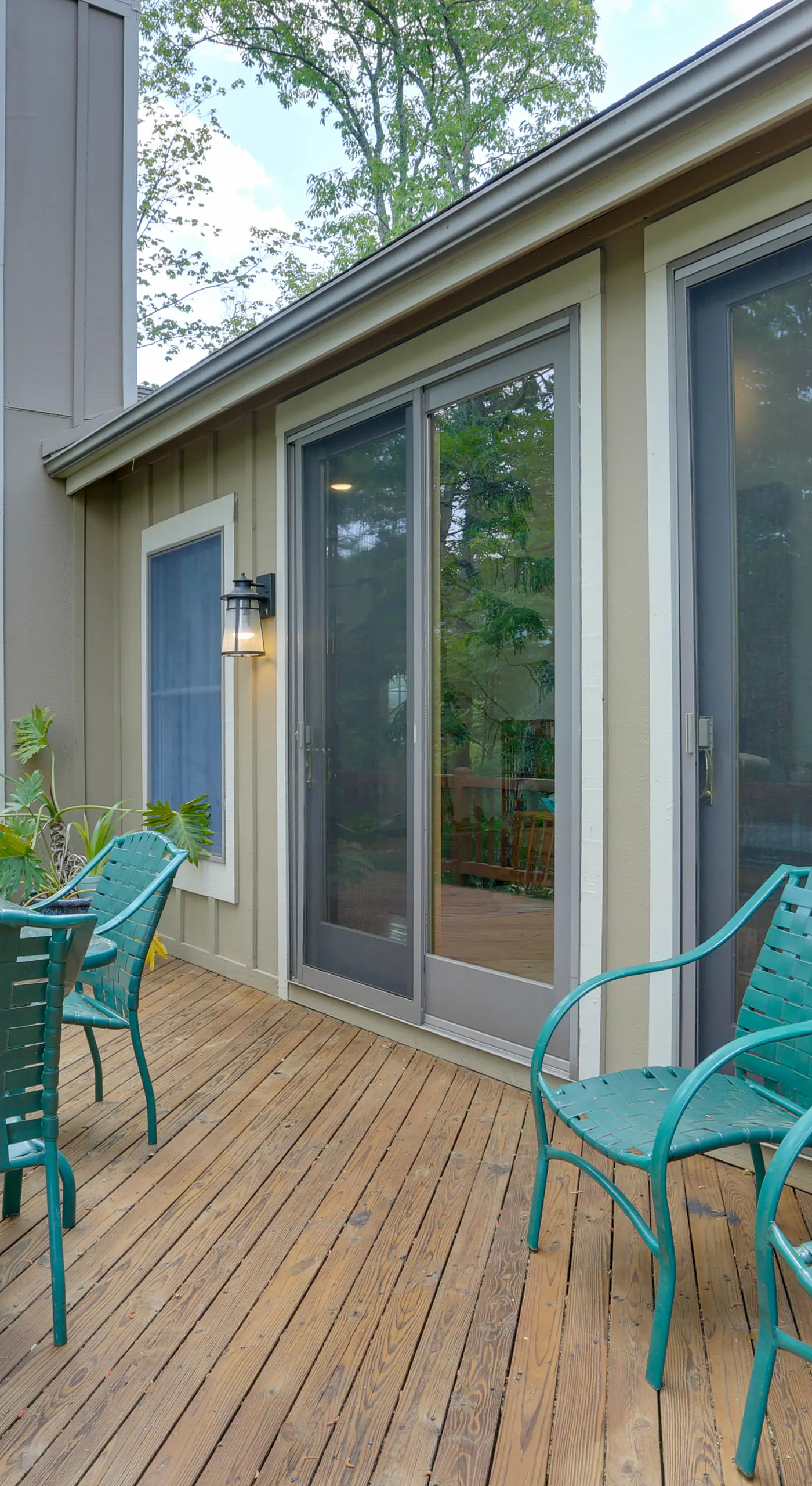 < 1 Mi to Camelback Resort: Home w/ Pool Table!