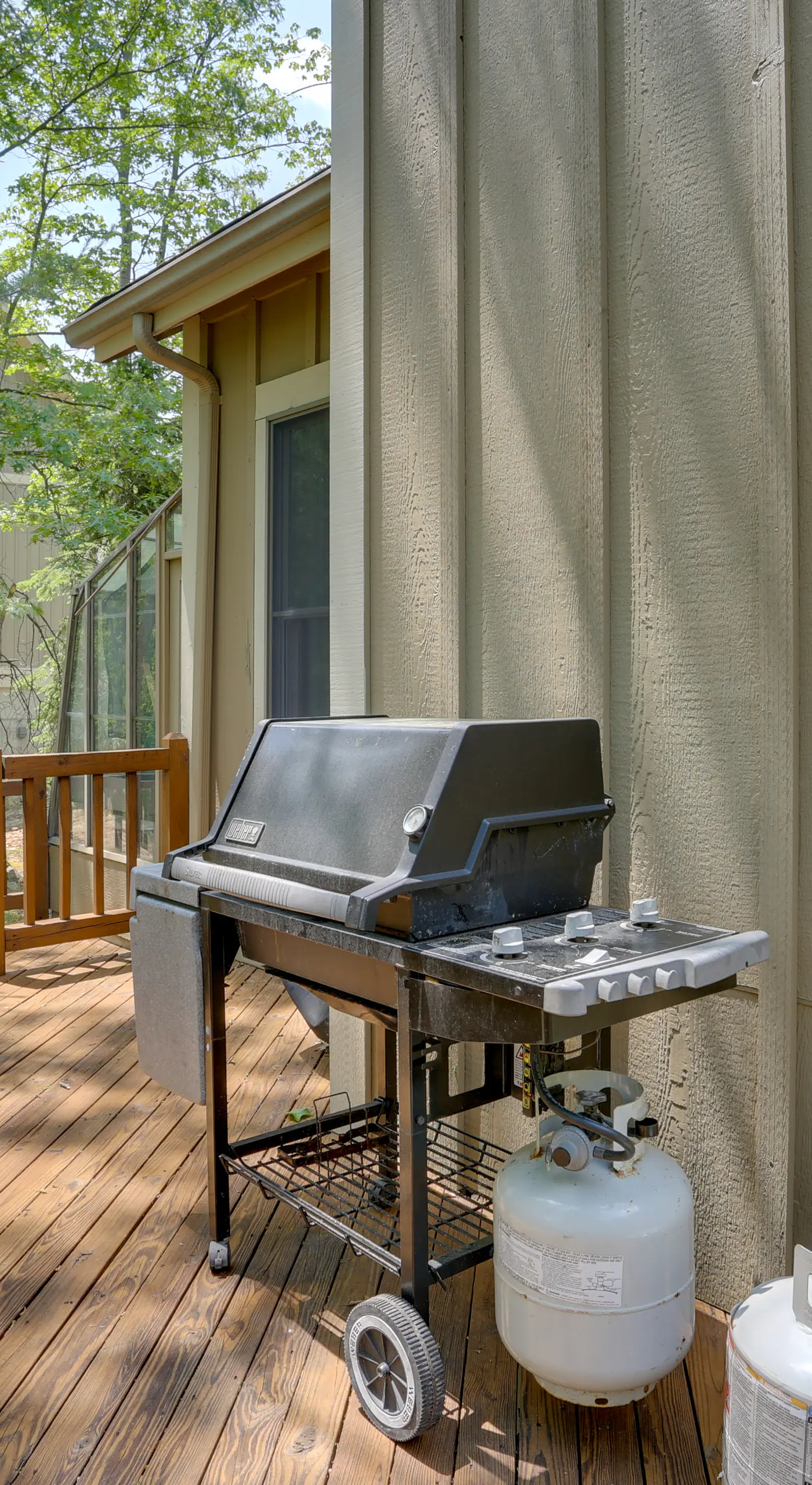 < 1 Mi to Camelback Resort: Home w/ Pool Table!