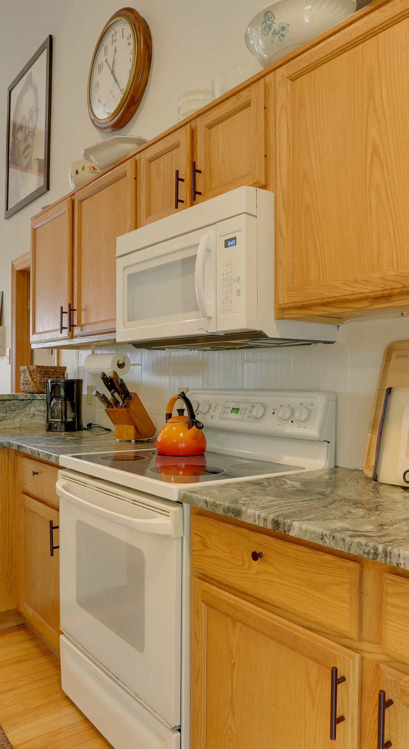 < 1 Mi to Camelback Resort: Home w/ Pool Table!