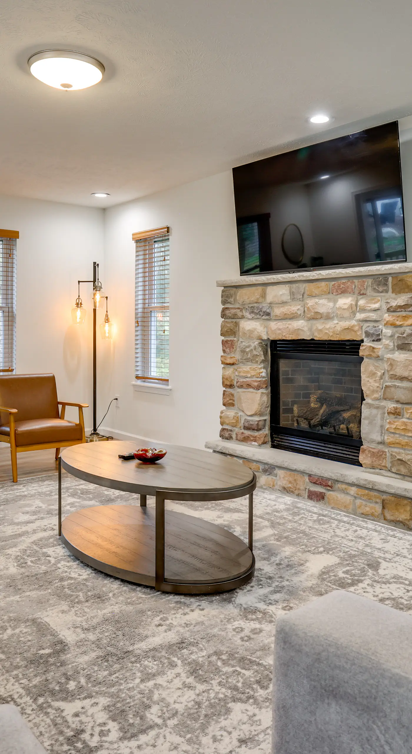 Hot Tub + Lake Access: Spacious Tobyhanna Home