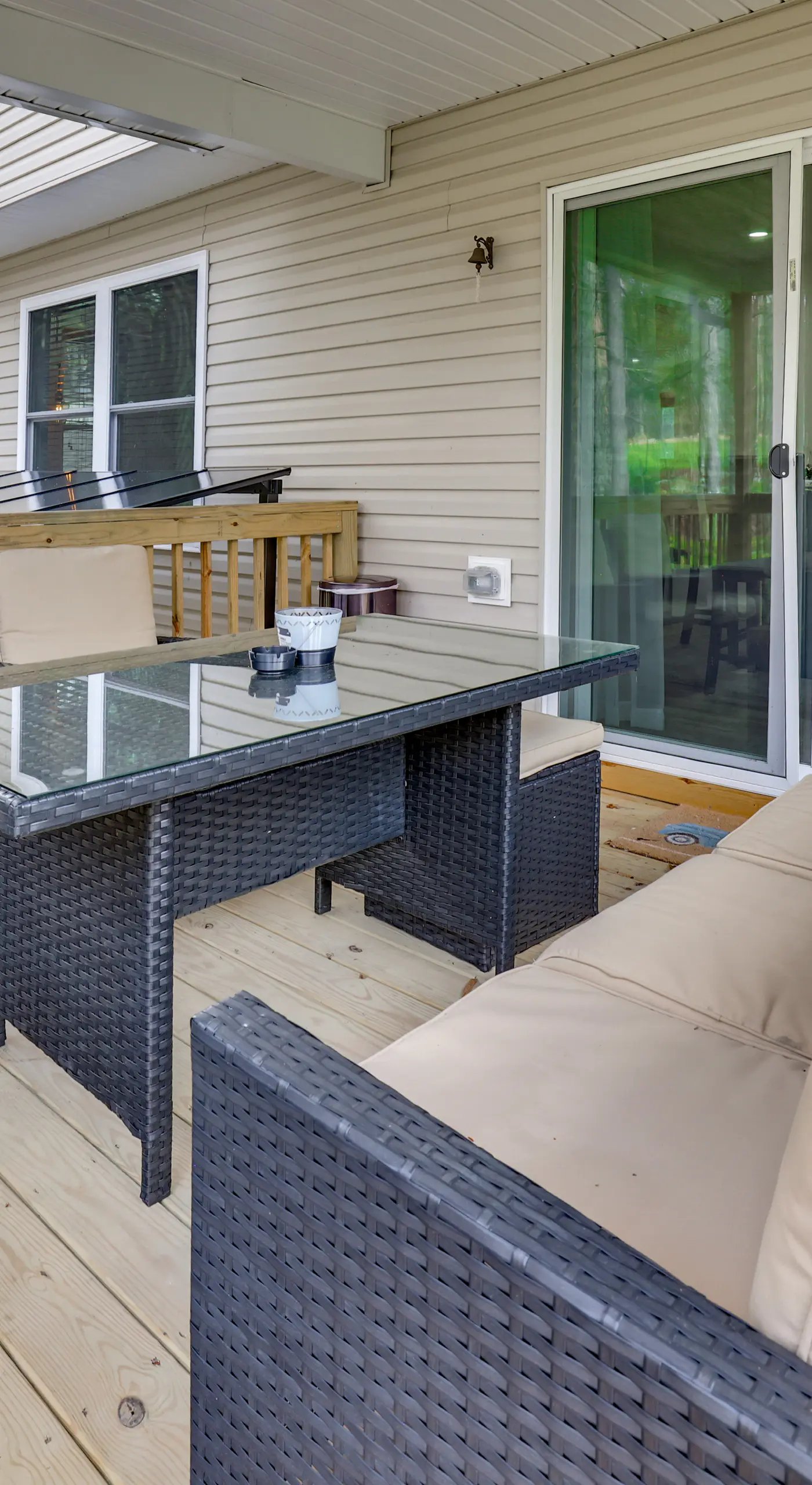 Hot Tub + Lake Access: Spacious Tobyhanna Home