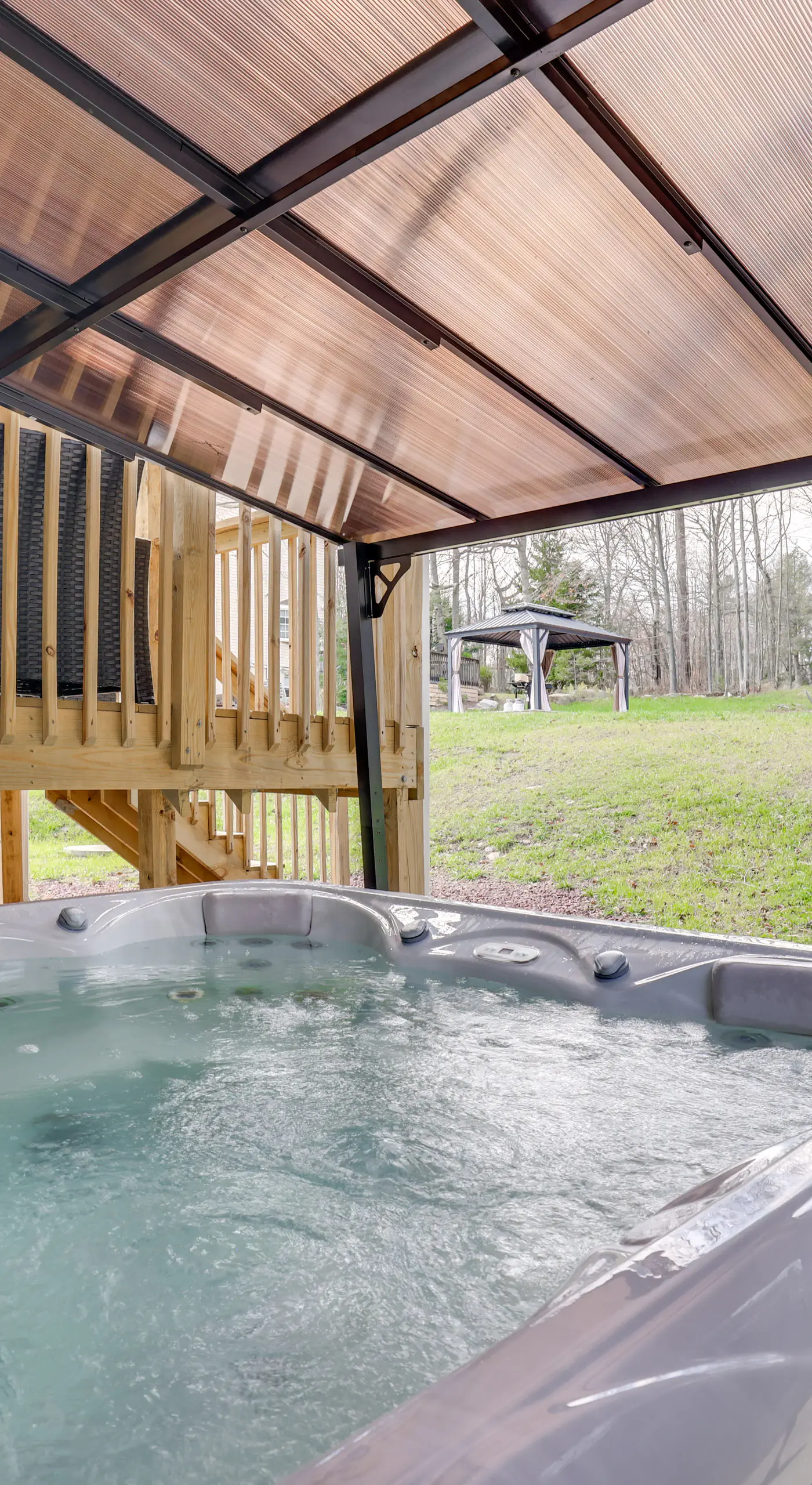 Hot Tub + Lake Access: Spacious Tobyhanna Home