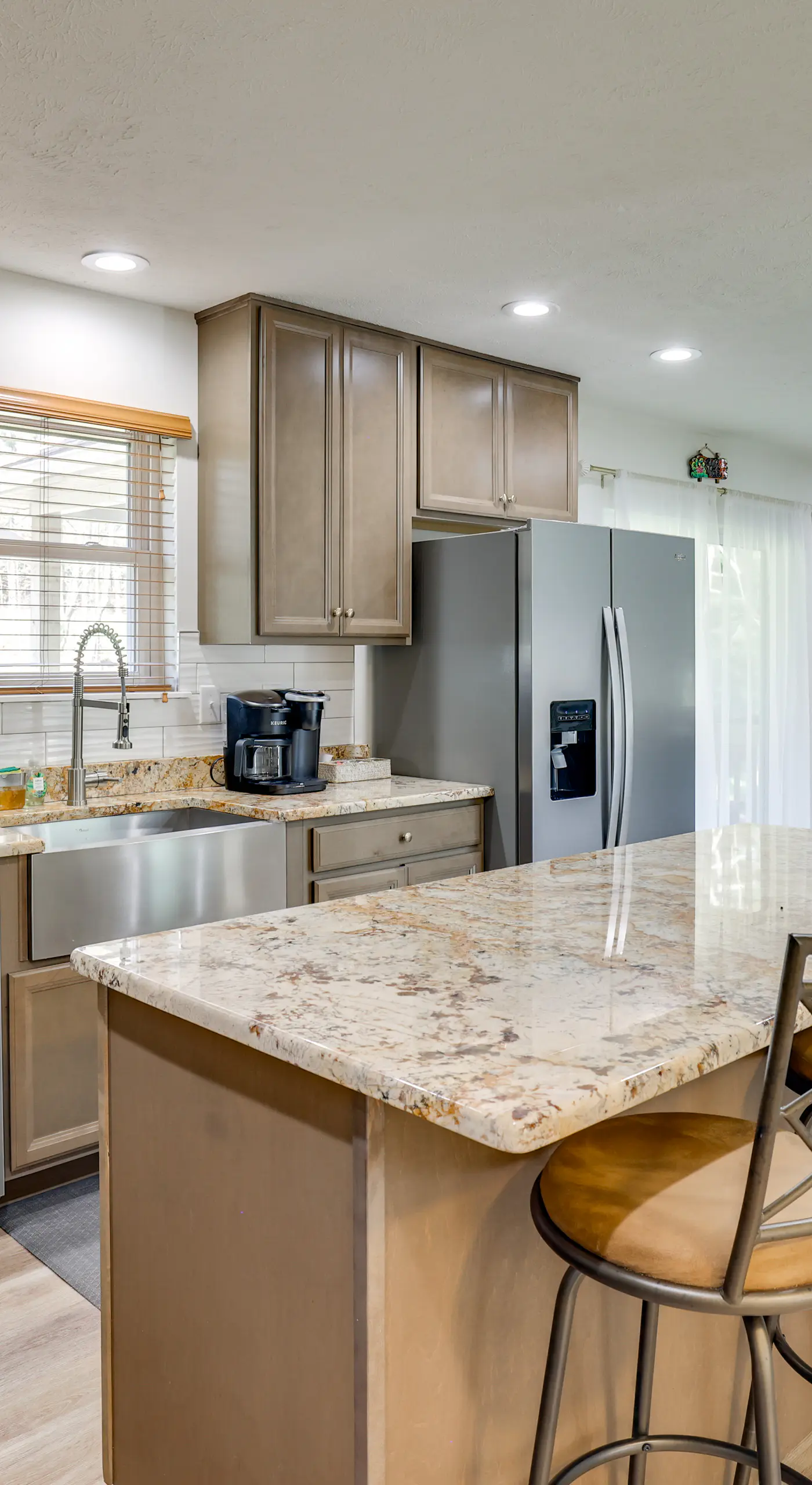 Hot Tub + Lake Access: Spacious Tobyhanna Home