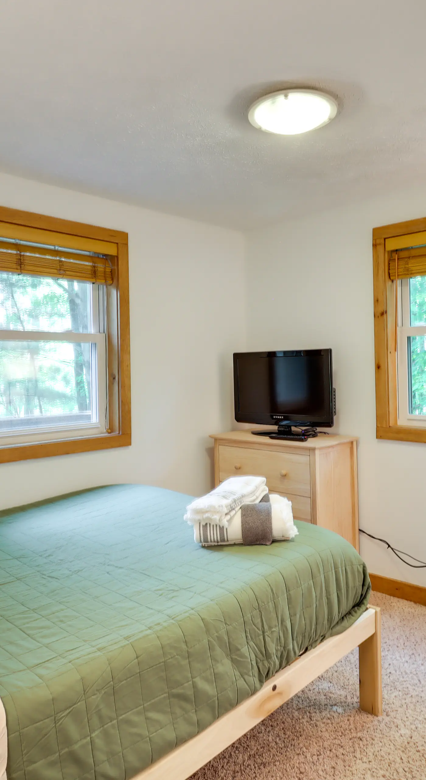 Walk to Beaches: Tree-Lined Pocono Lake Retreat!
