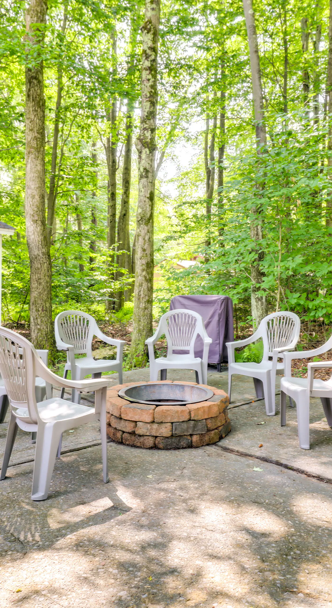 Walk to Beaches: Tree-Lined Pocono Lake Retreat!