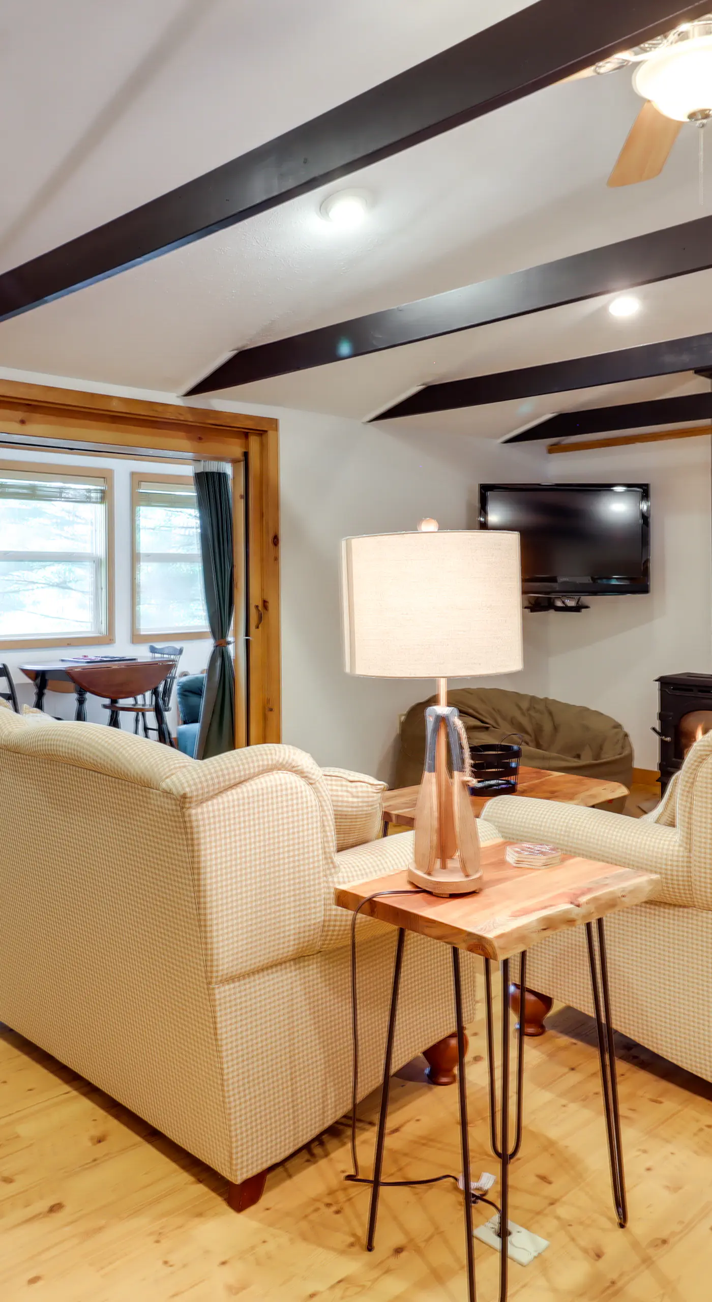 Walk to Beaches: Tree-Lined Pocono Lake Retreat!